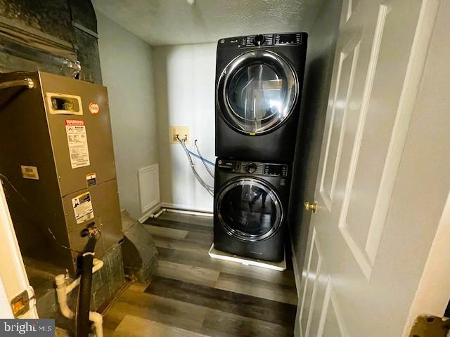 OVERLOOK - Residential Lease