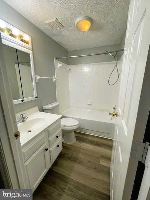 OVERLOOK - Residential Lease