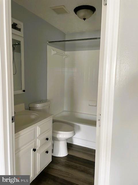 OVERLOOK - Residential Lease