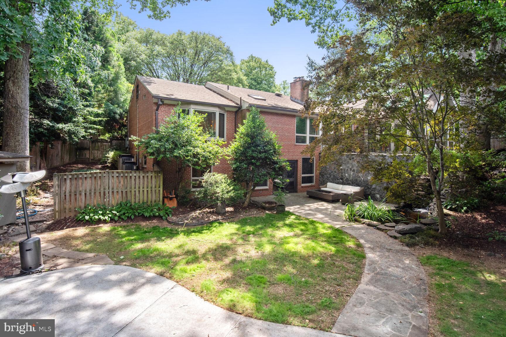 ROLLINGWOOD - Residential