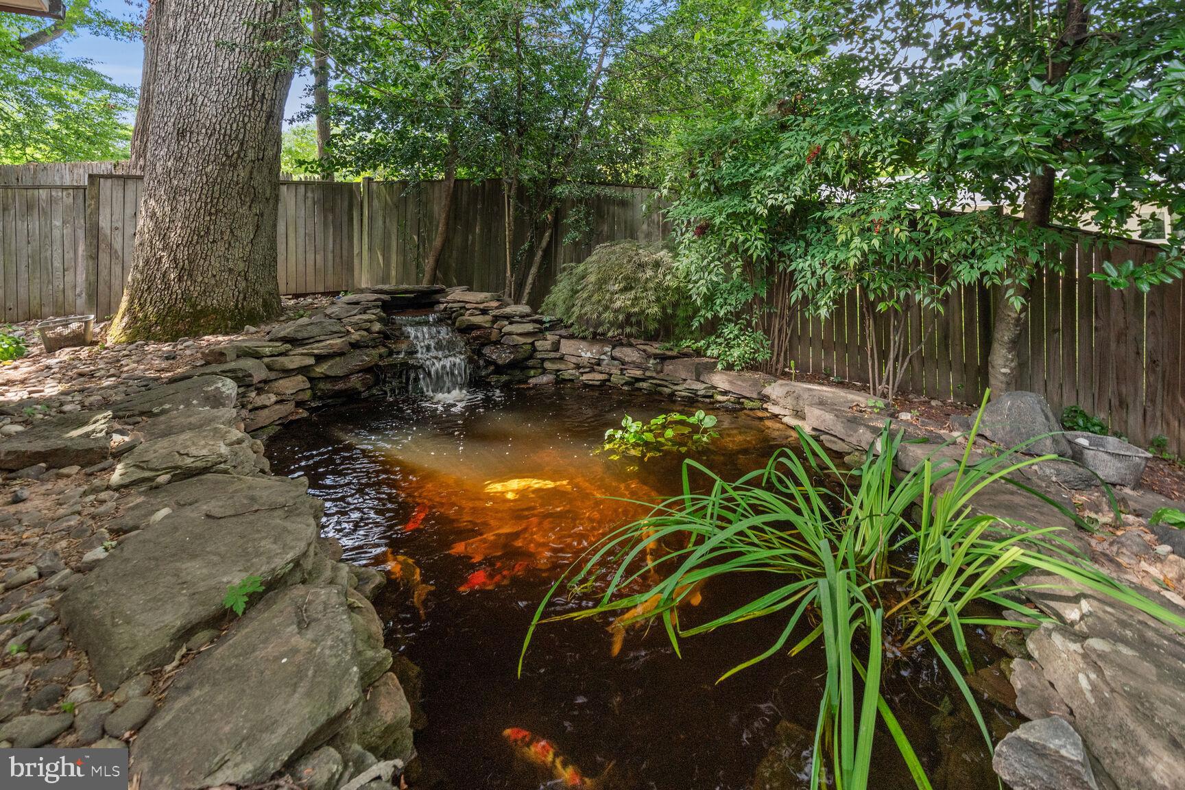 ROLLINGWOOD - Residential