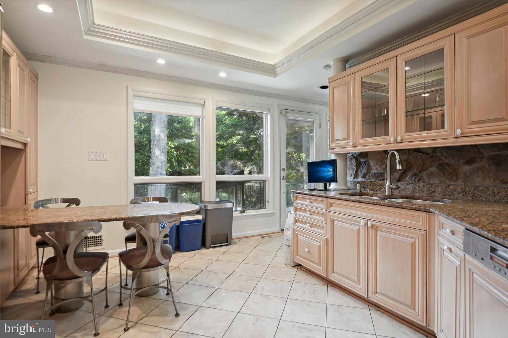 ROLLINGWOOD - Residential