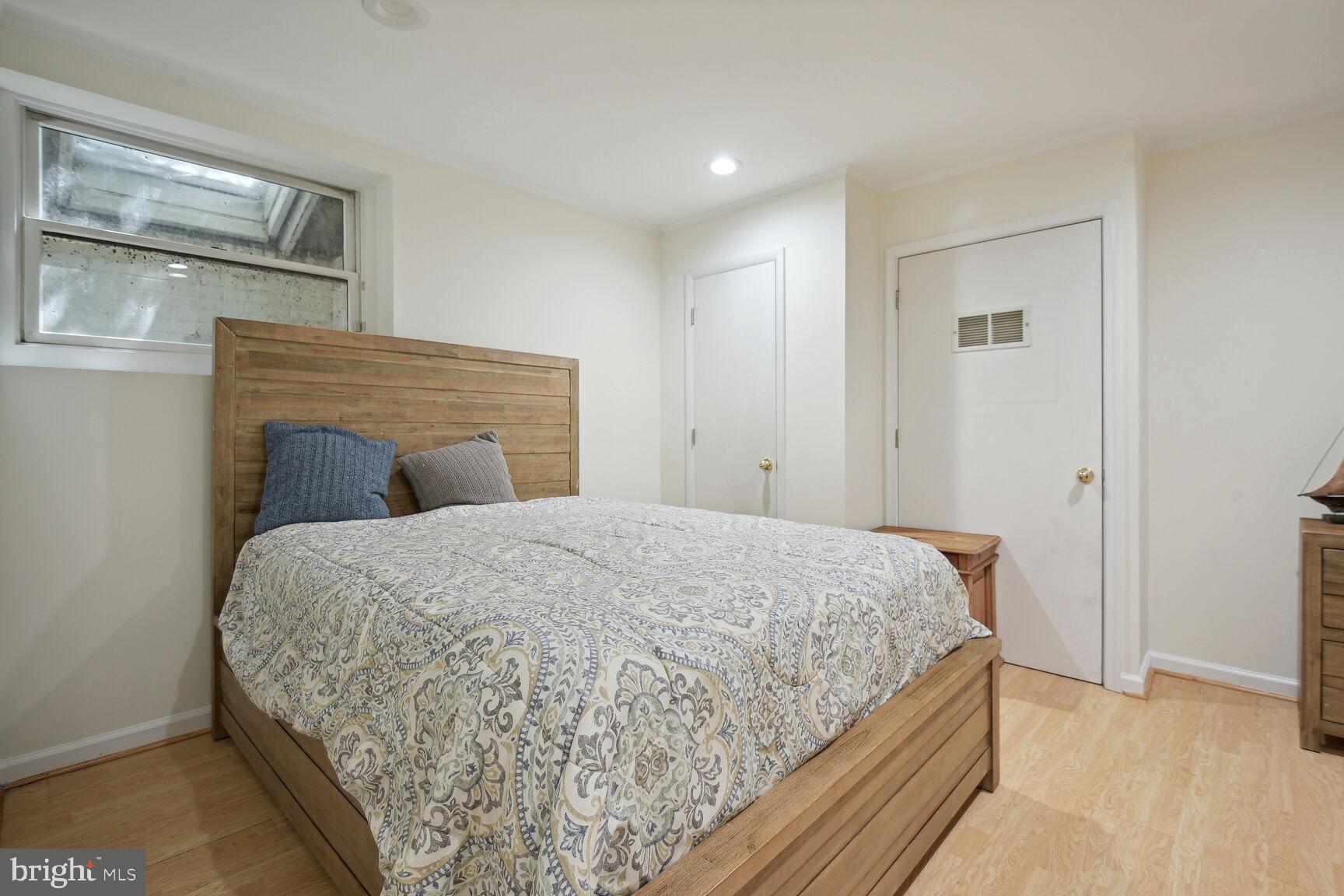 ROLLINGWOOD - Residential