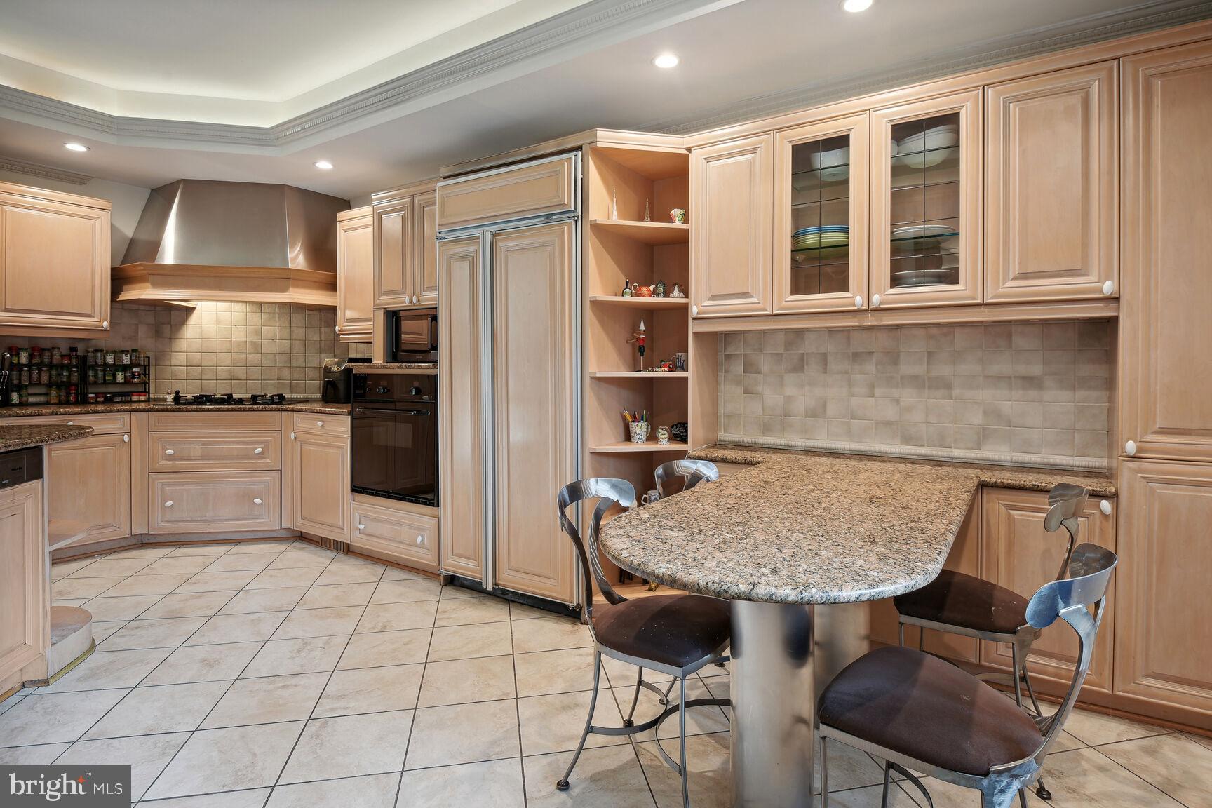 ROLLINGWOOD - Residential