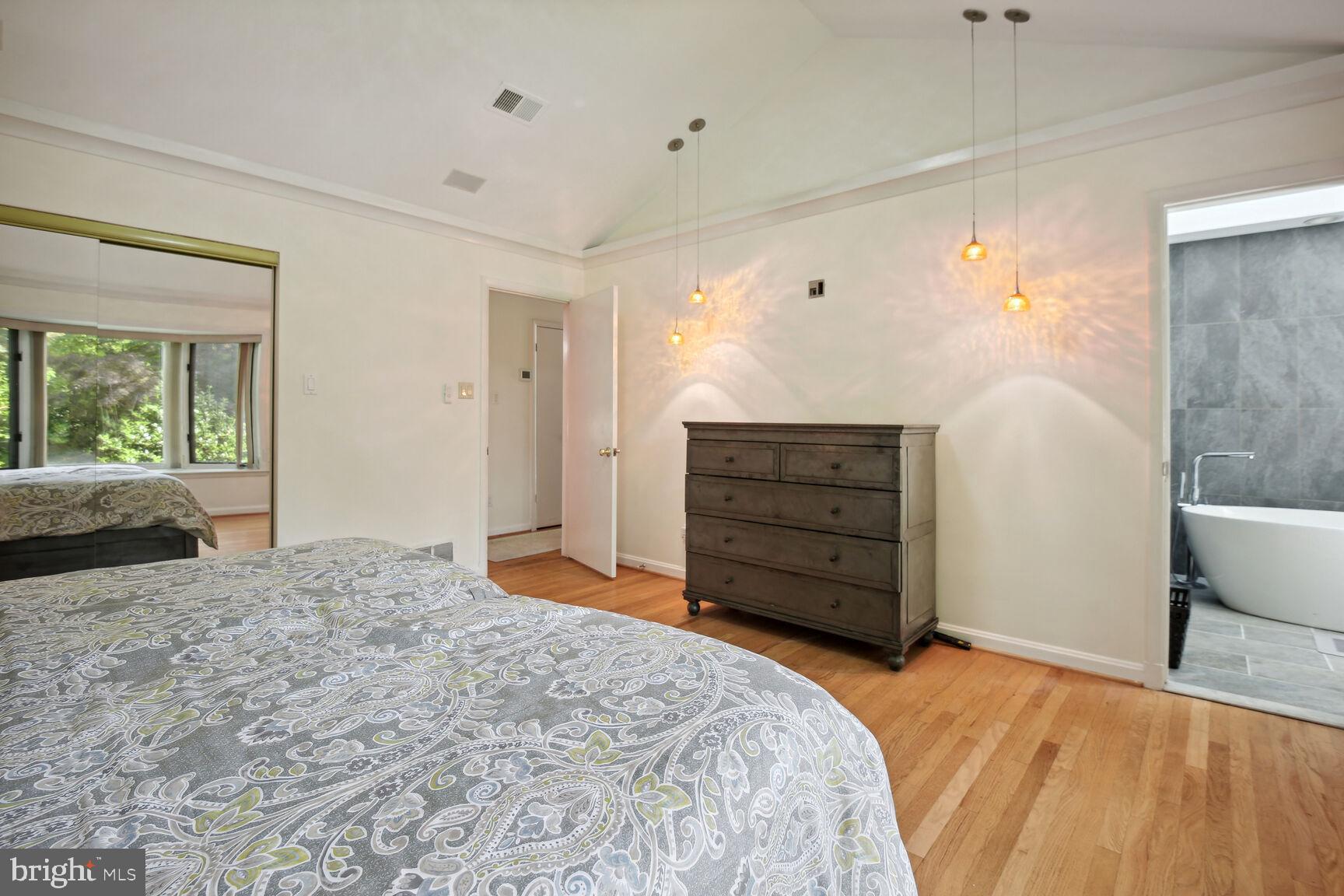 ROLLINGWOOD - Residential