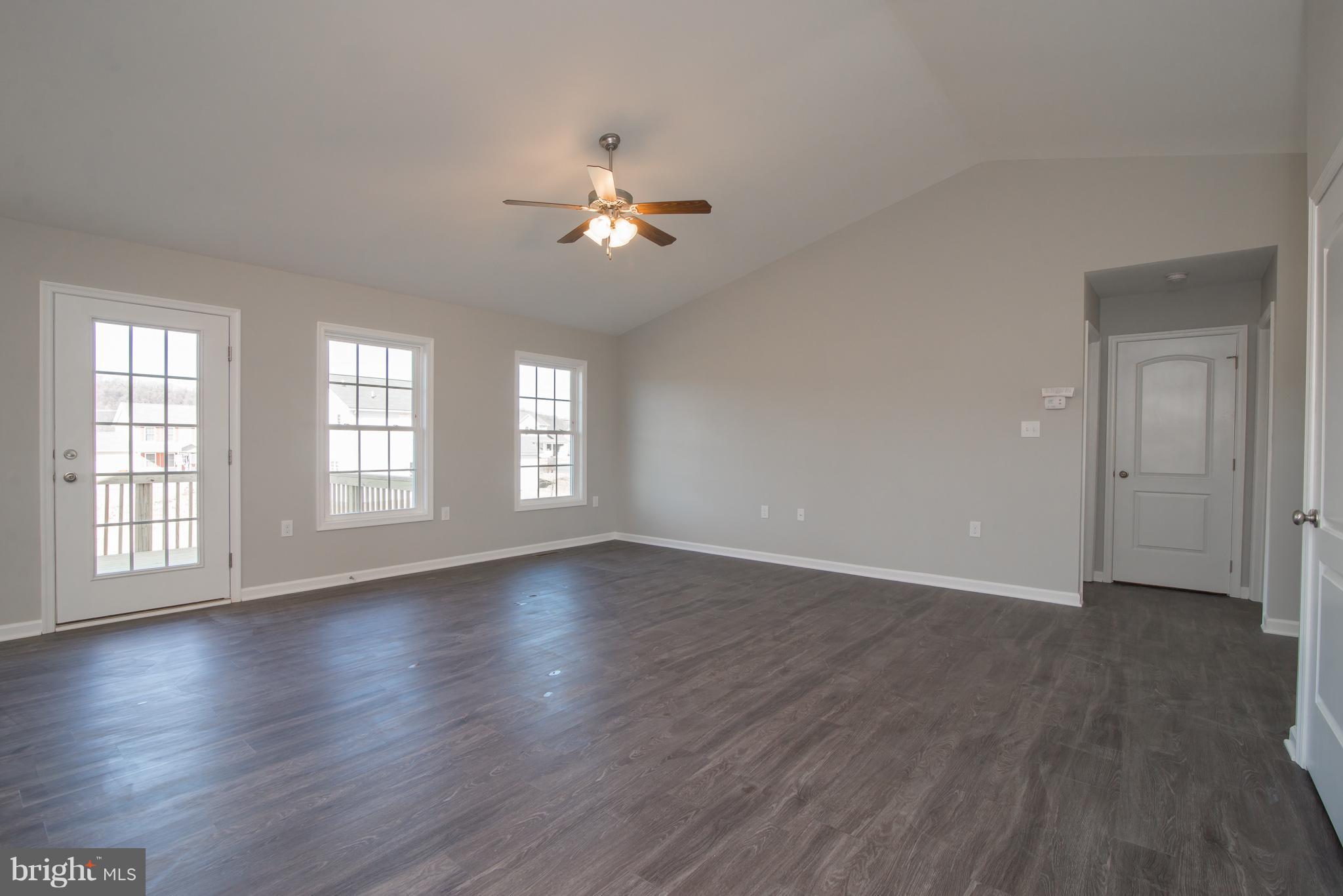 RED HILL - Residential