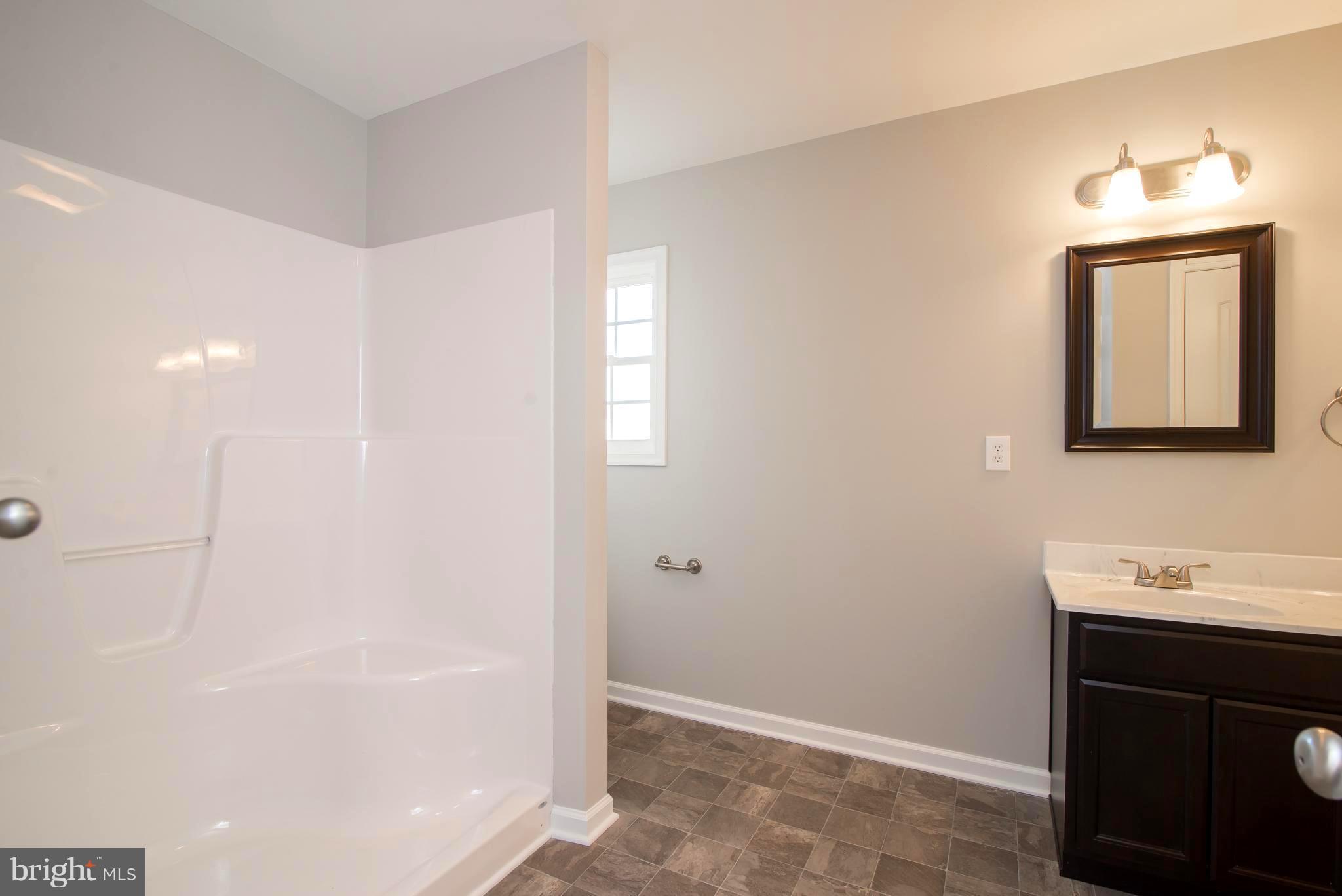 RED HILL - Residential