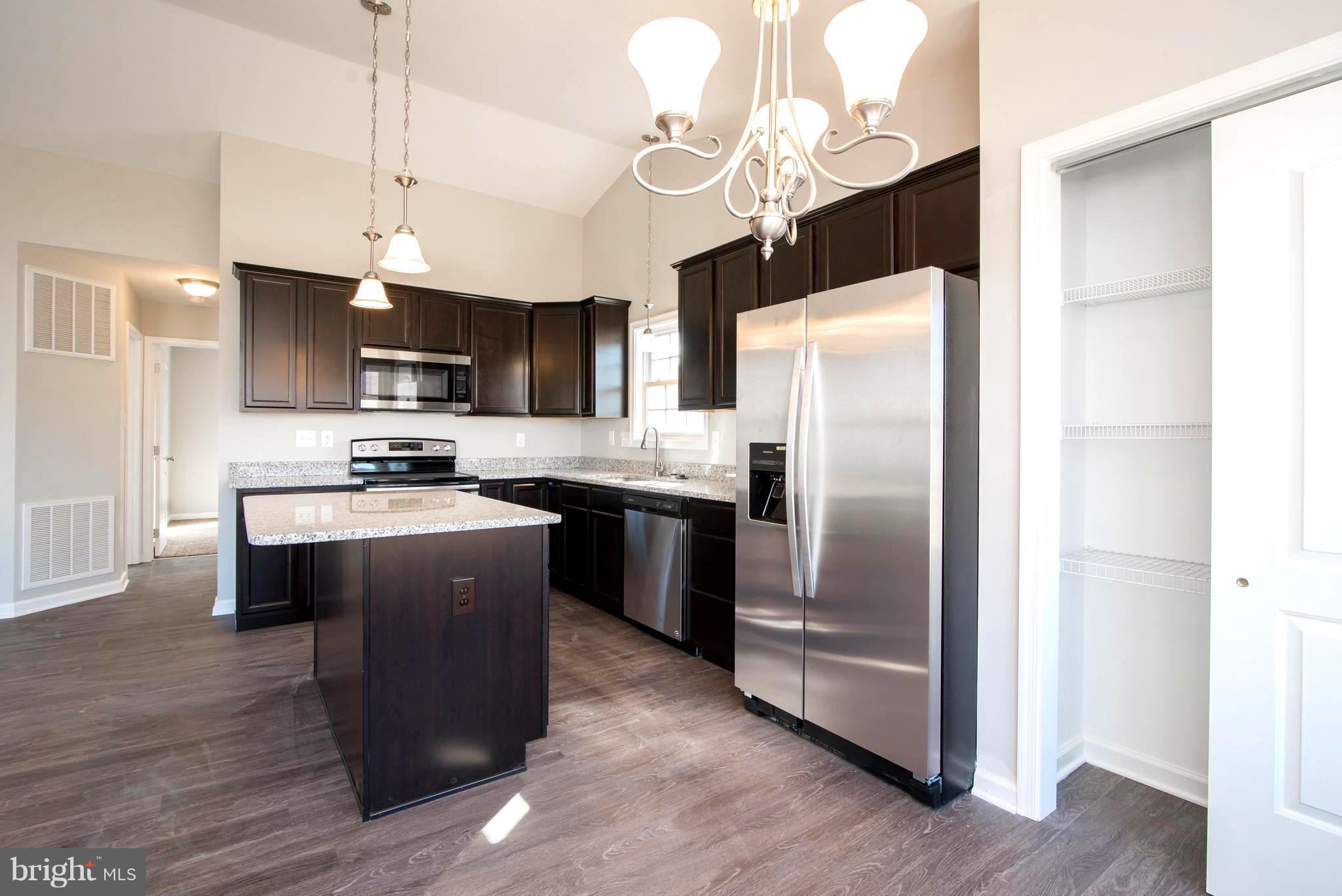 RED HILL - Residential