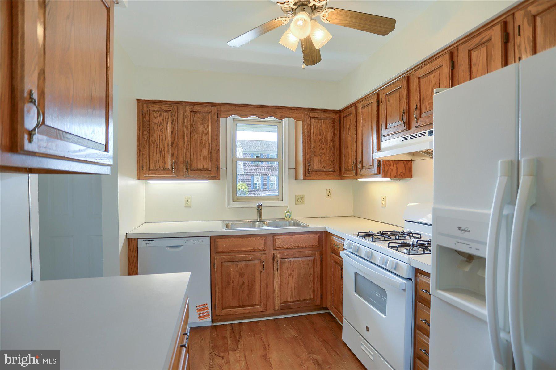 JONATHAN PARK - Residential