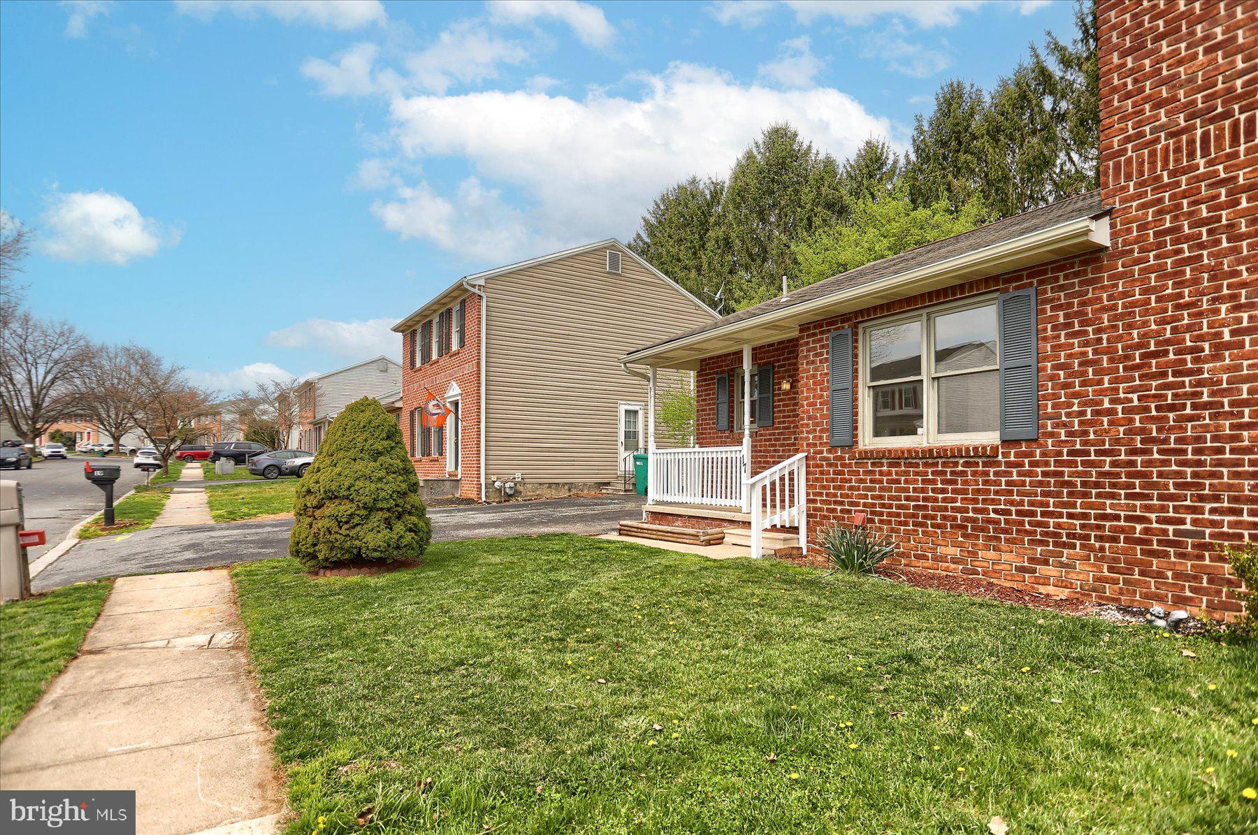 JONATHAN PARK - Residential