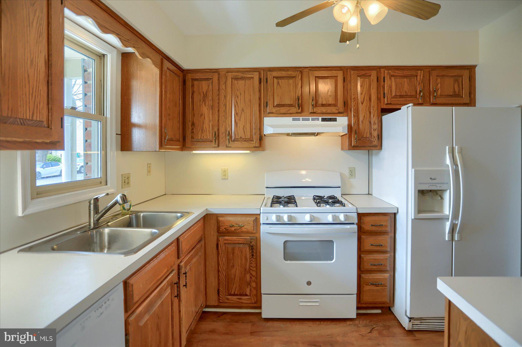 JONATHAN PARK - Residential