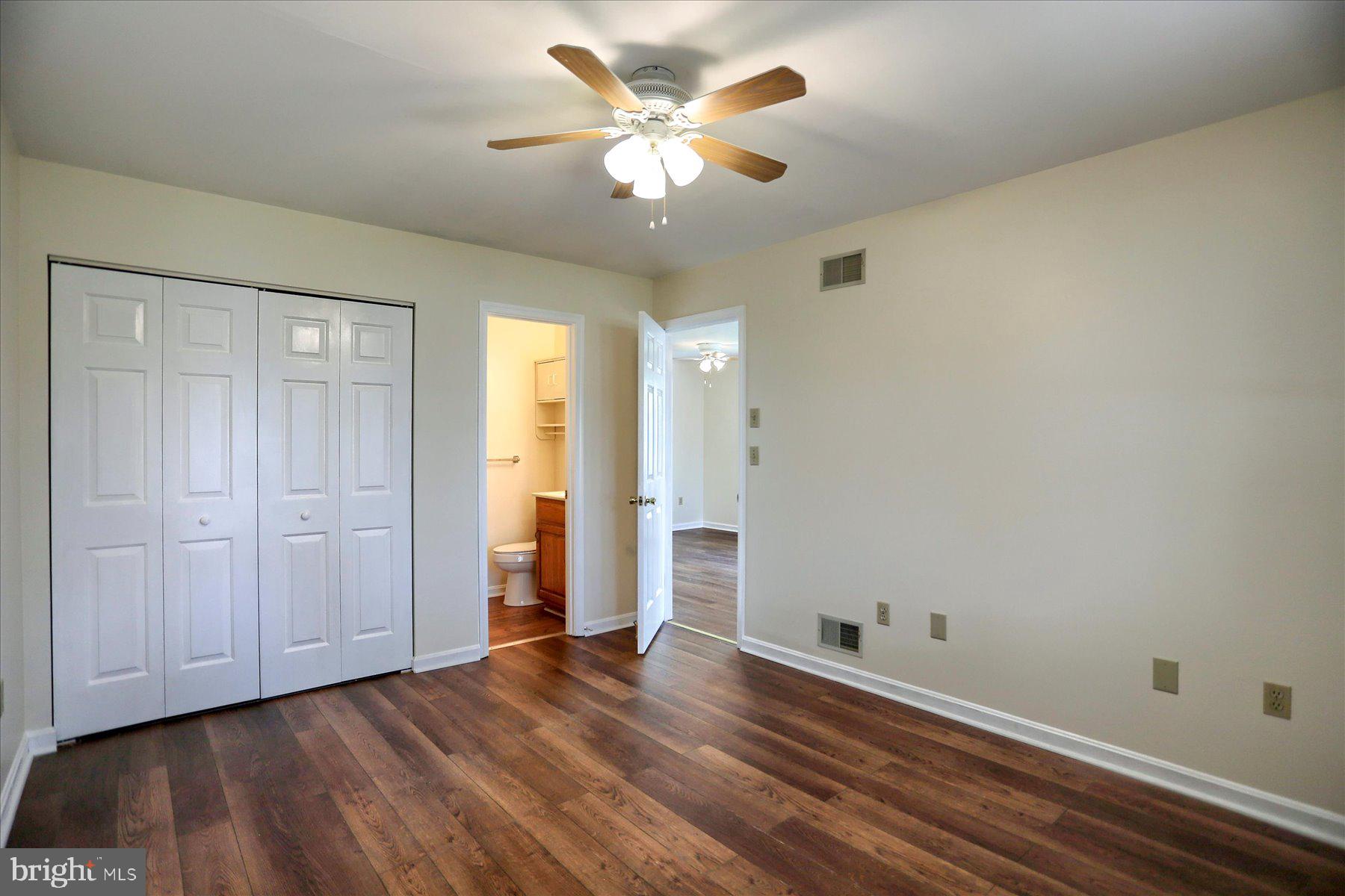 JONATHAN PARK - Residential