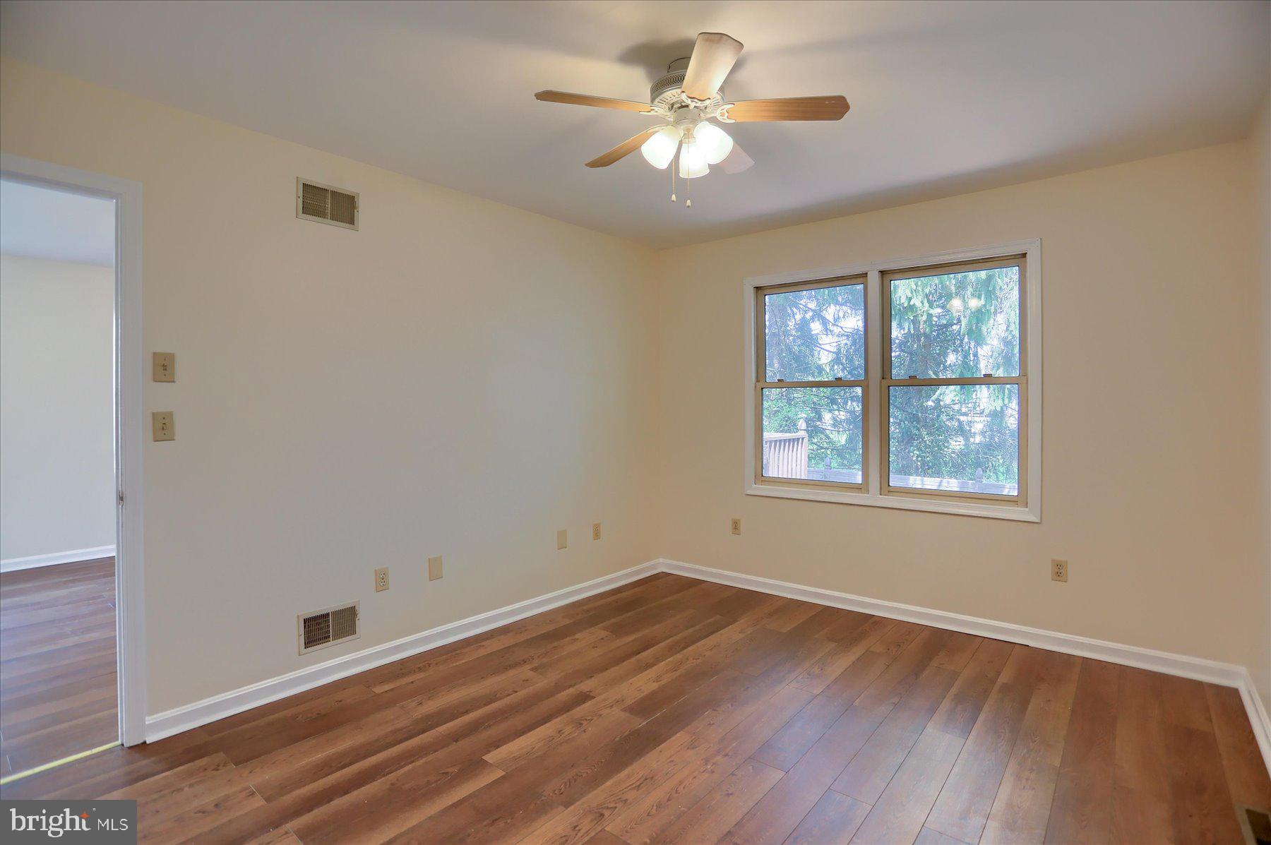 JONATHAN PARK - Residential