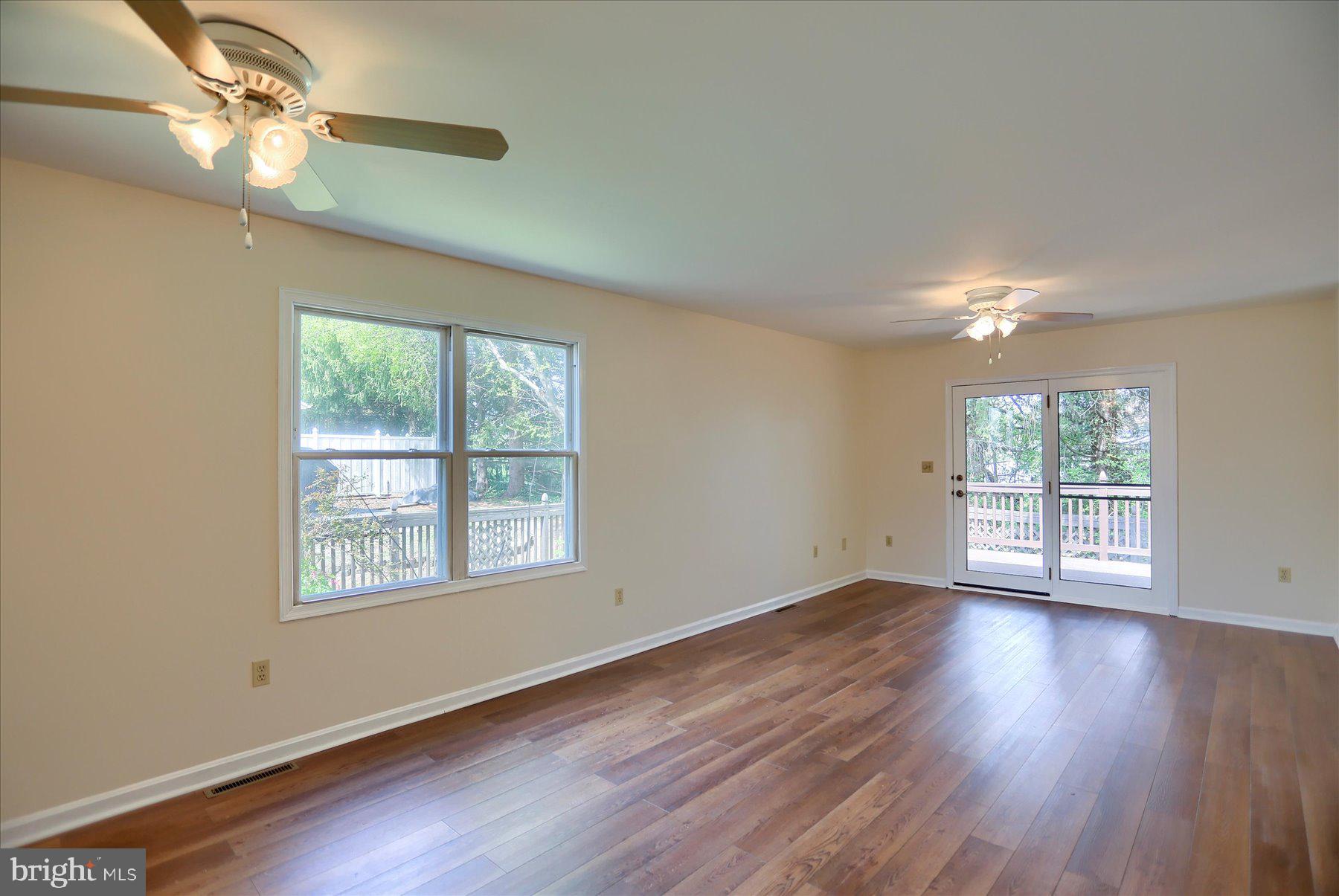 JONATHAN PARK - Residential