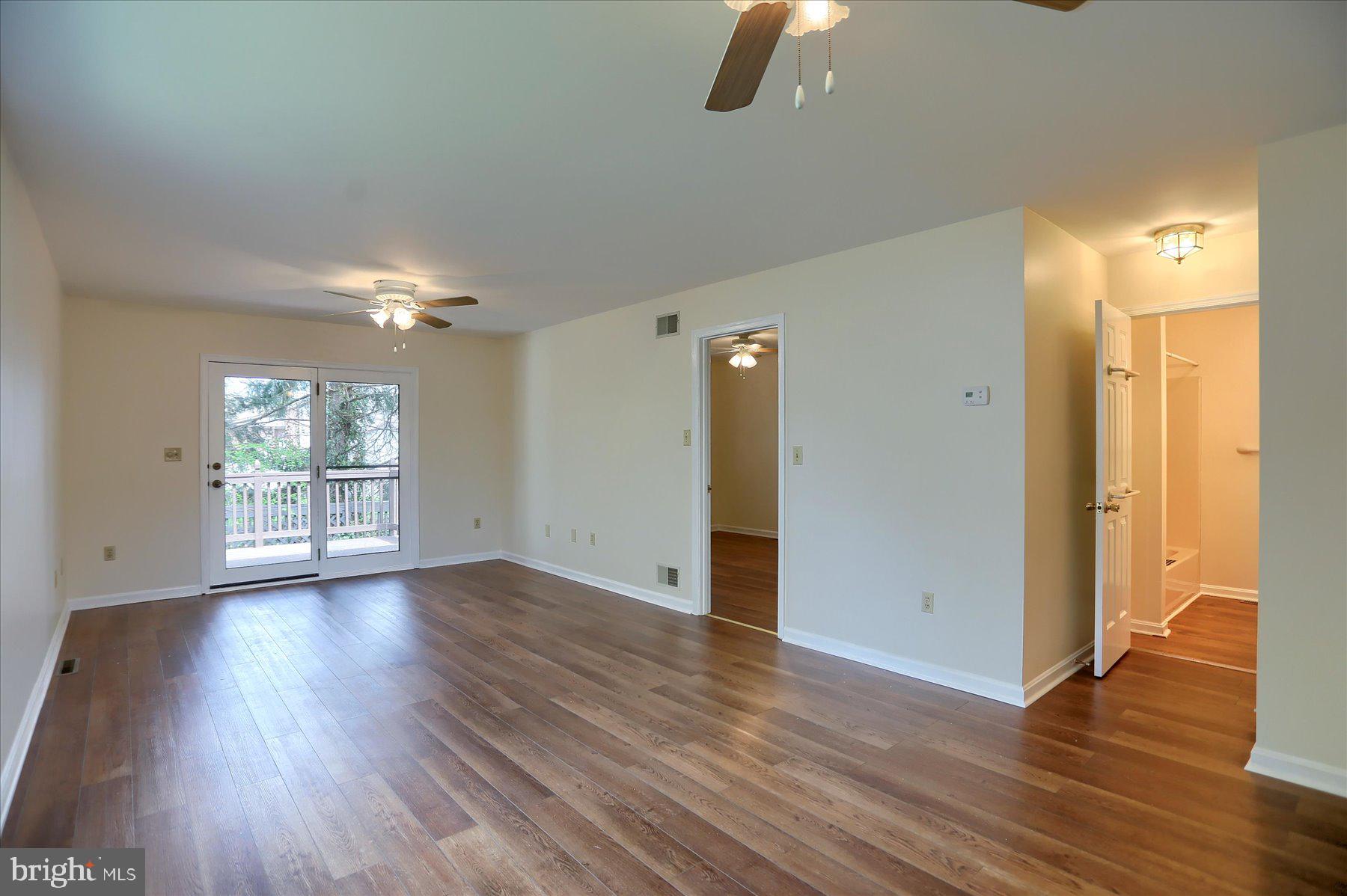 JONATHAN PARK - Residential