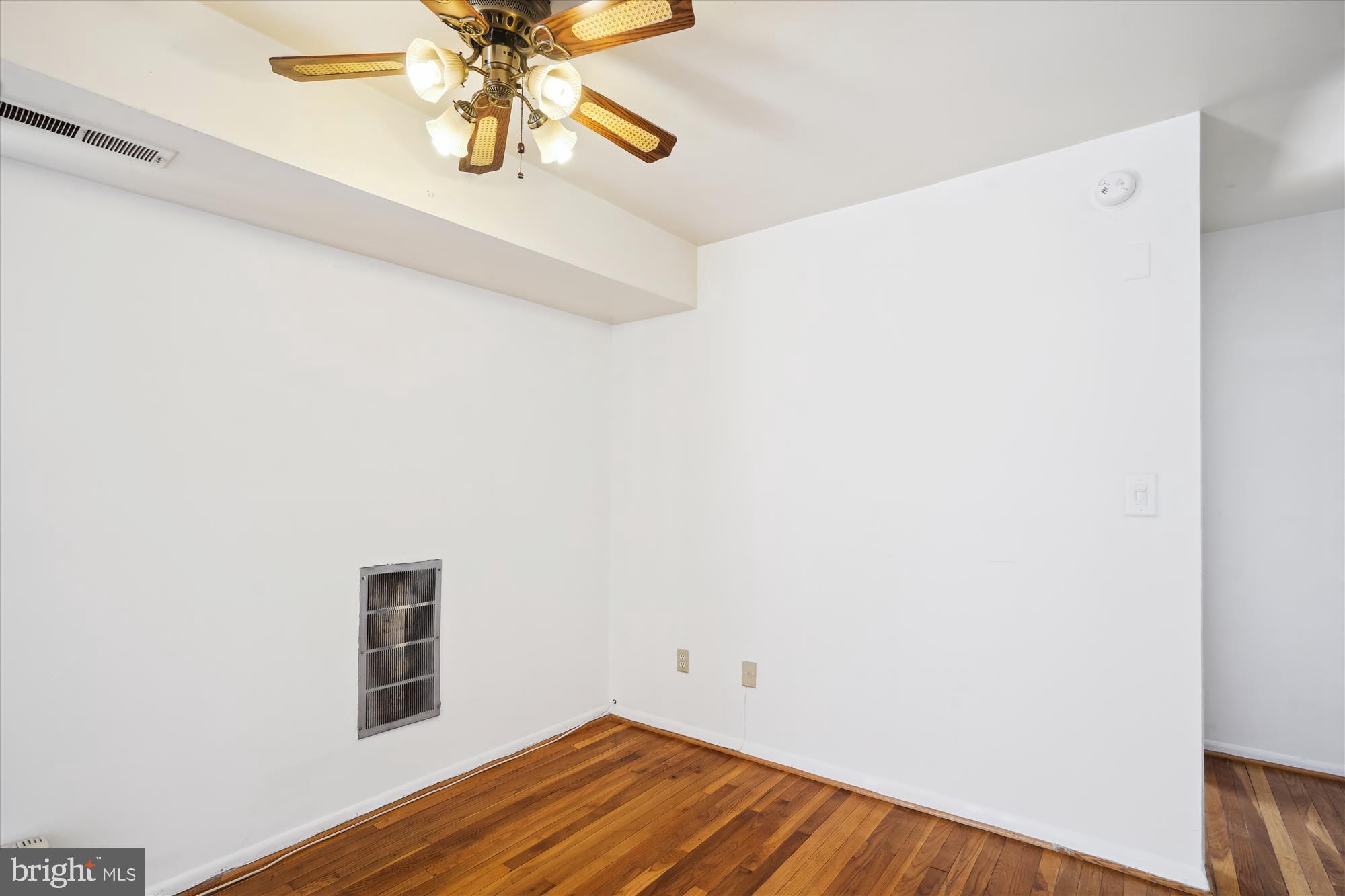 FRENCHMANS CREEK - Residential