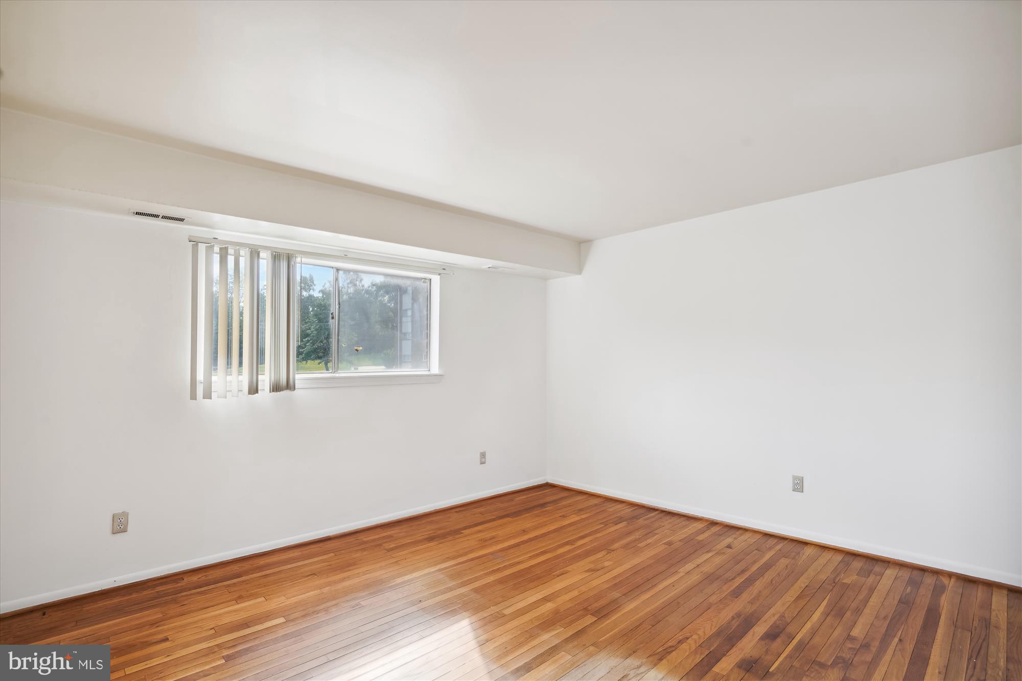 FRENCHMANS CREEK - Residential