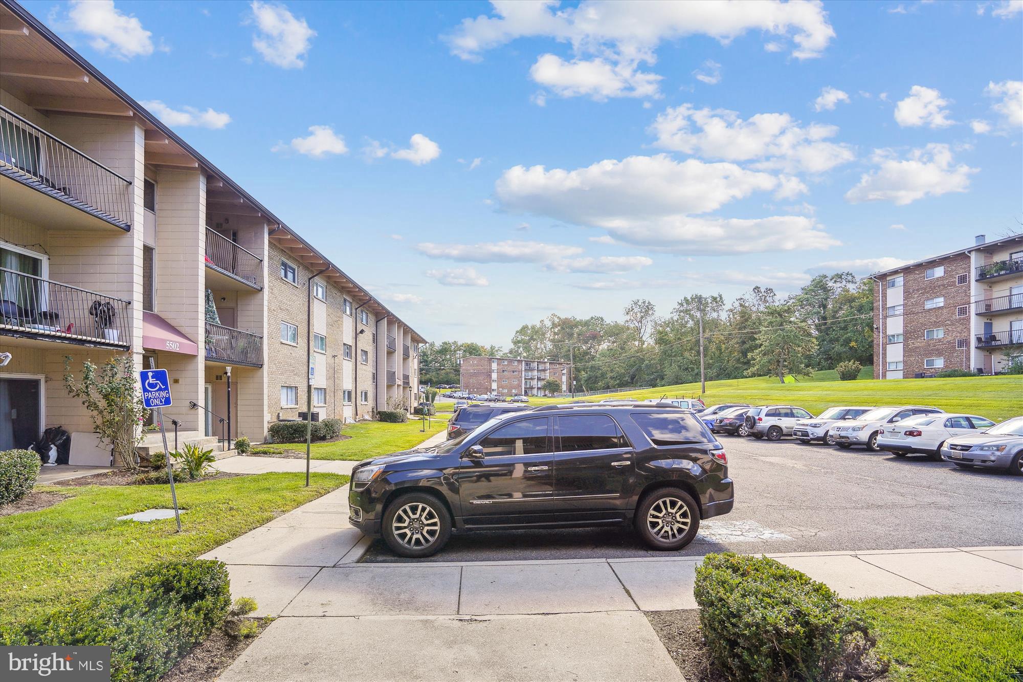 FRENCHMANS CREEK - Residential
