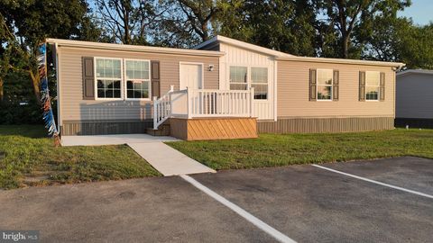 22 W WILLOW PALMYRA PA 17078