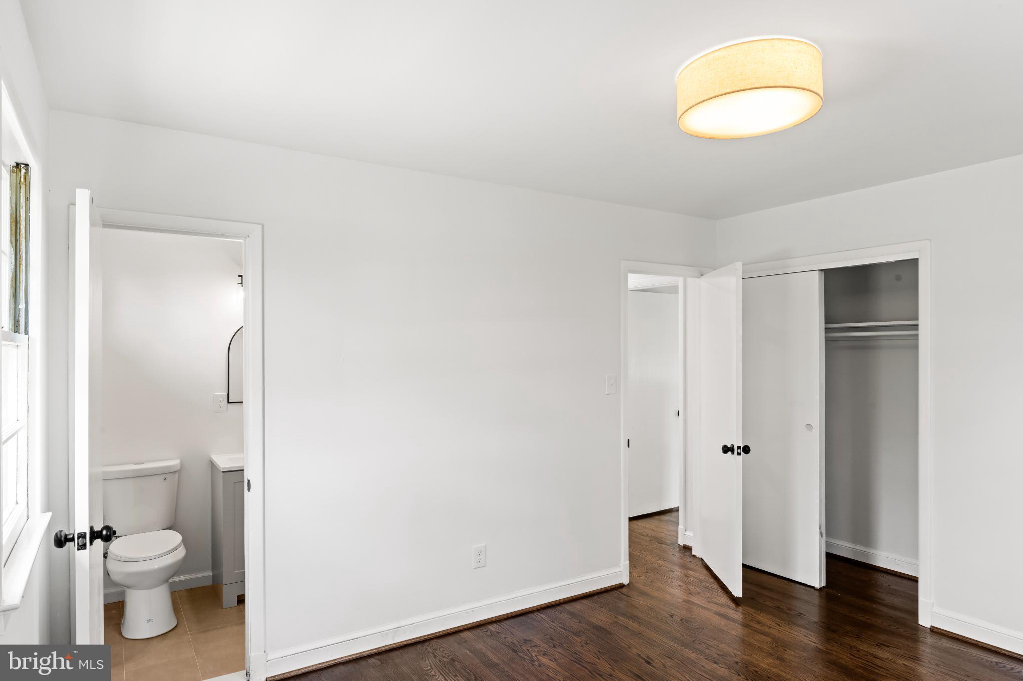 BARNABY MANOR OAKS - Residential