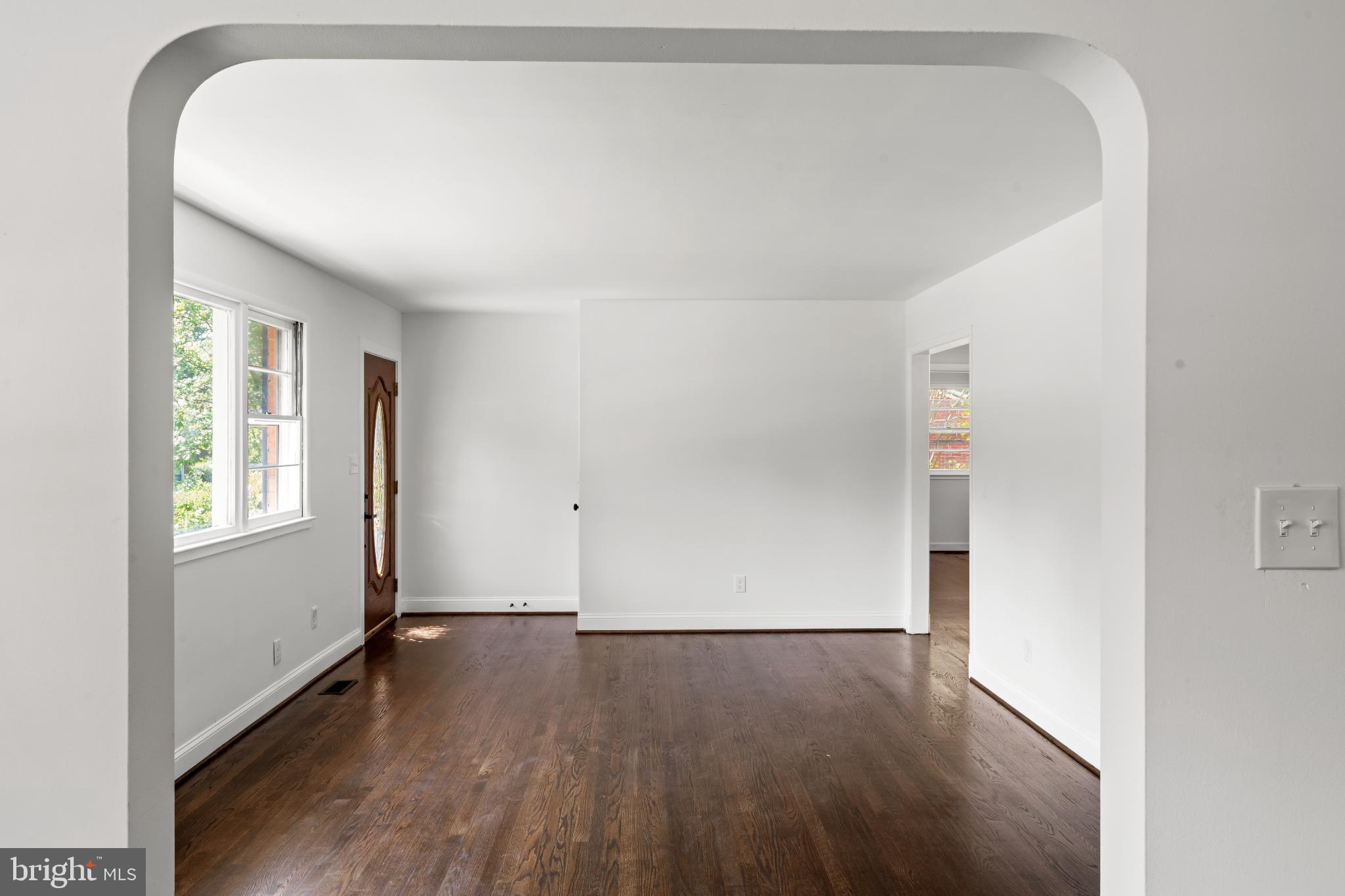 BARNABY MANOR OAKS - Residential