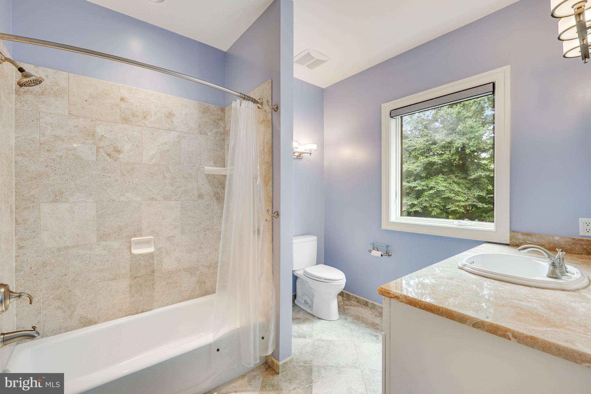 VALLEY STREAM - Residential