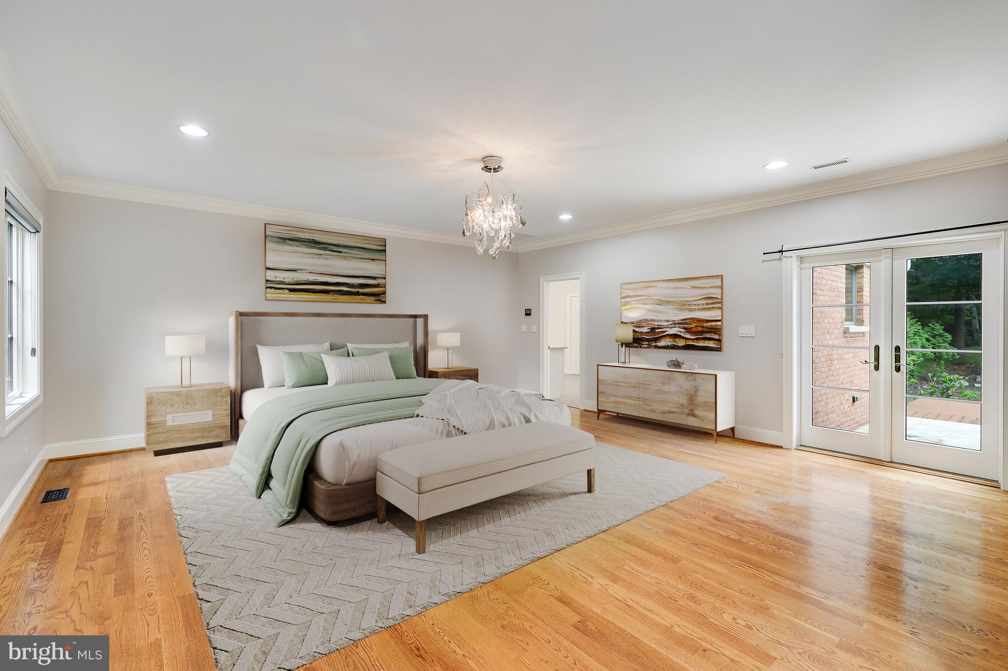 VALLEY STREAM - Residential