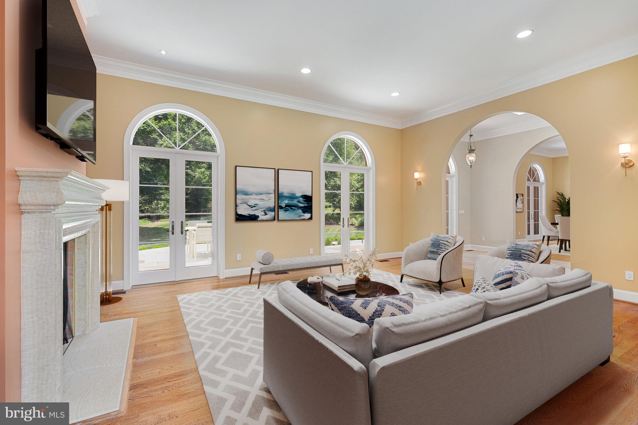 VALLEY STREAM - Residential