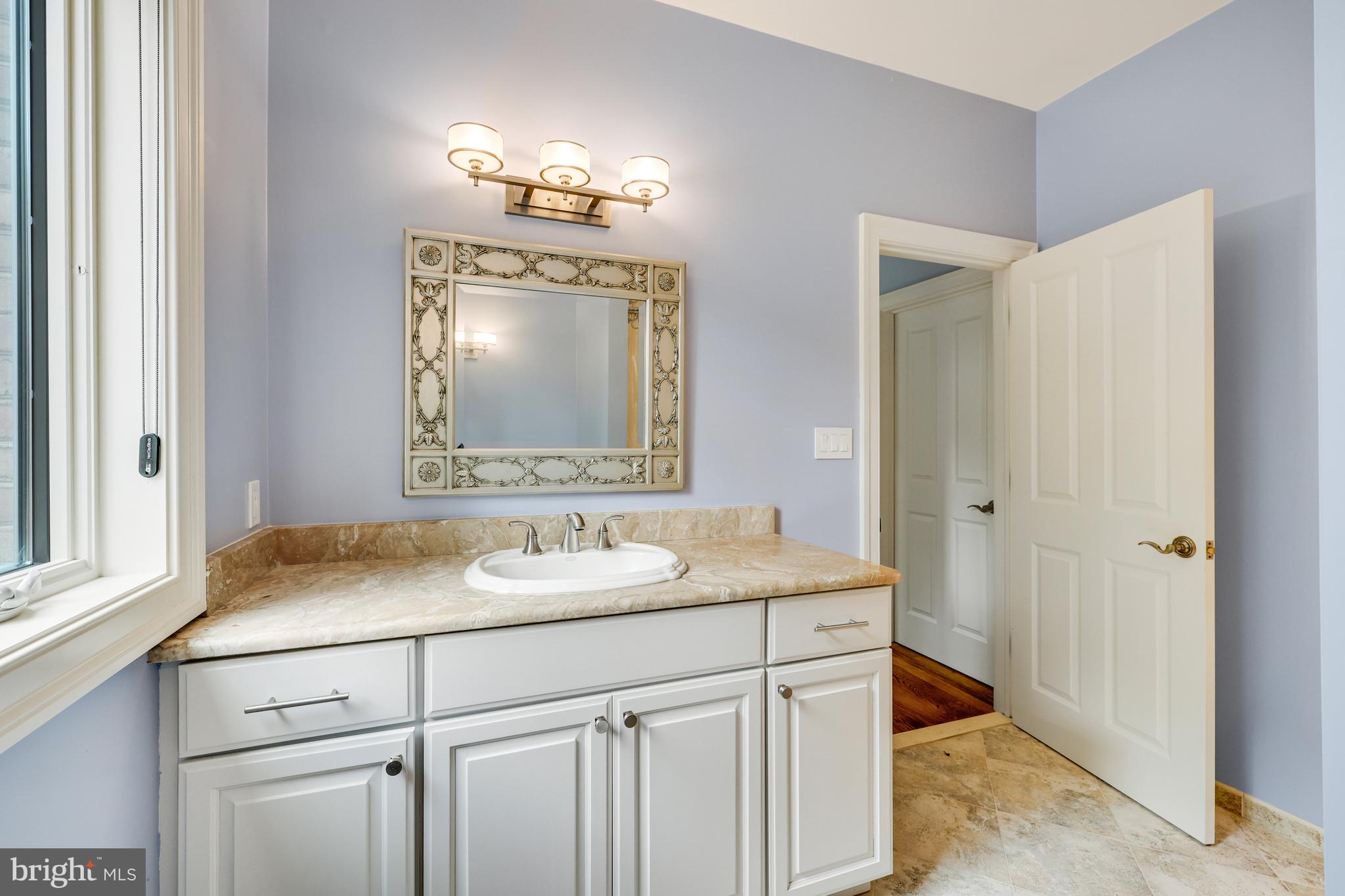 VALLEY STREAM - Residential