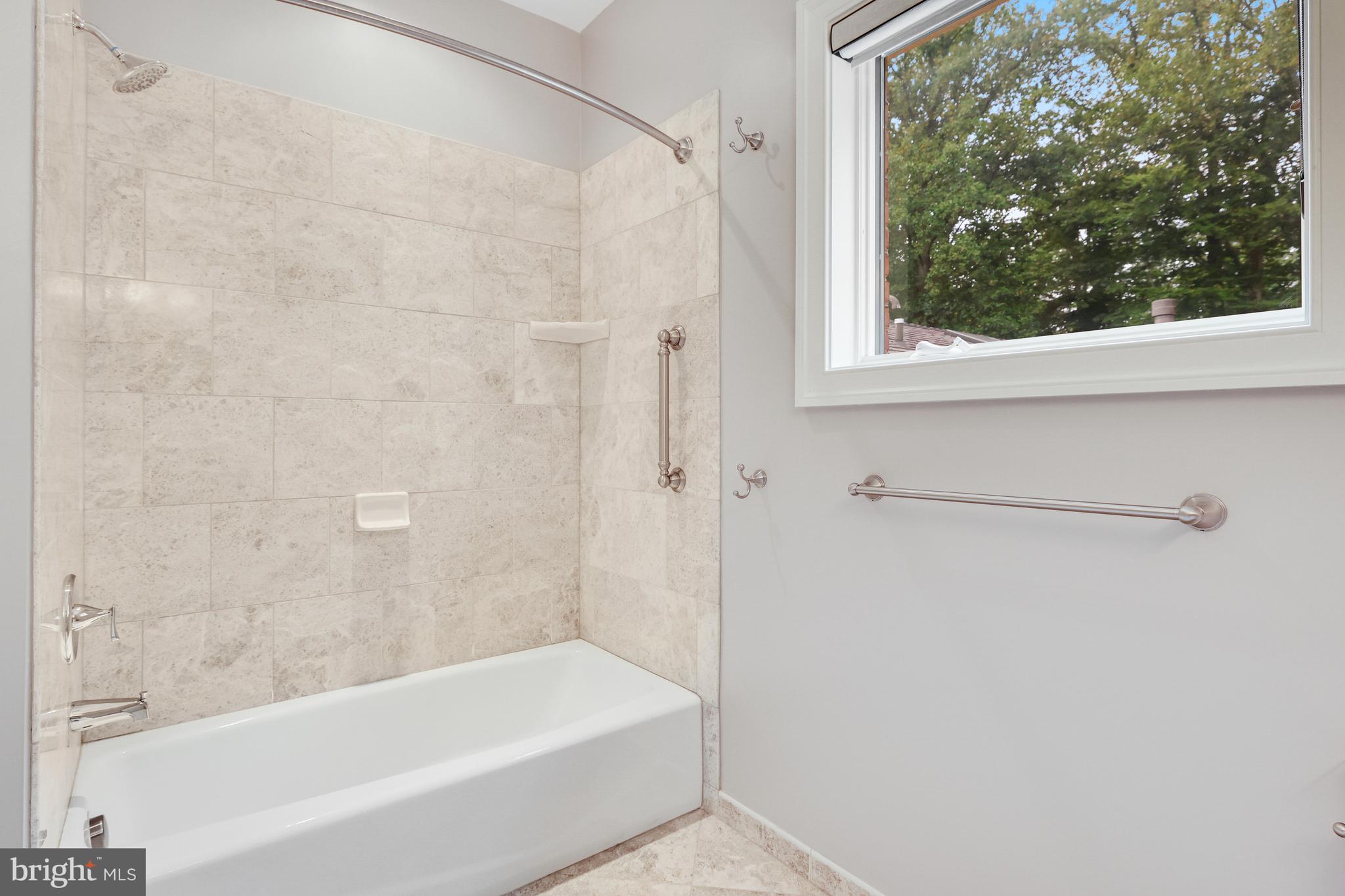 VALLEY STREAM - Residential