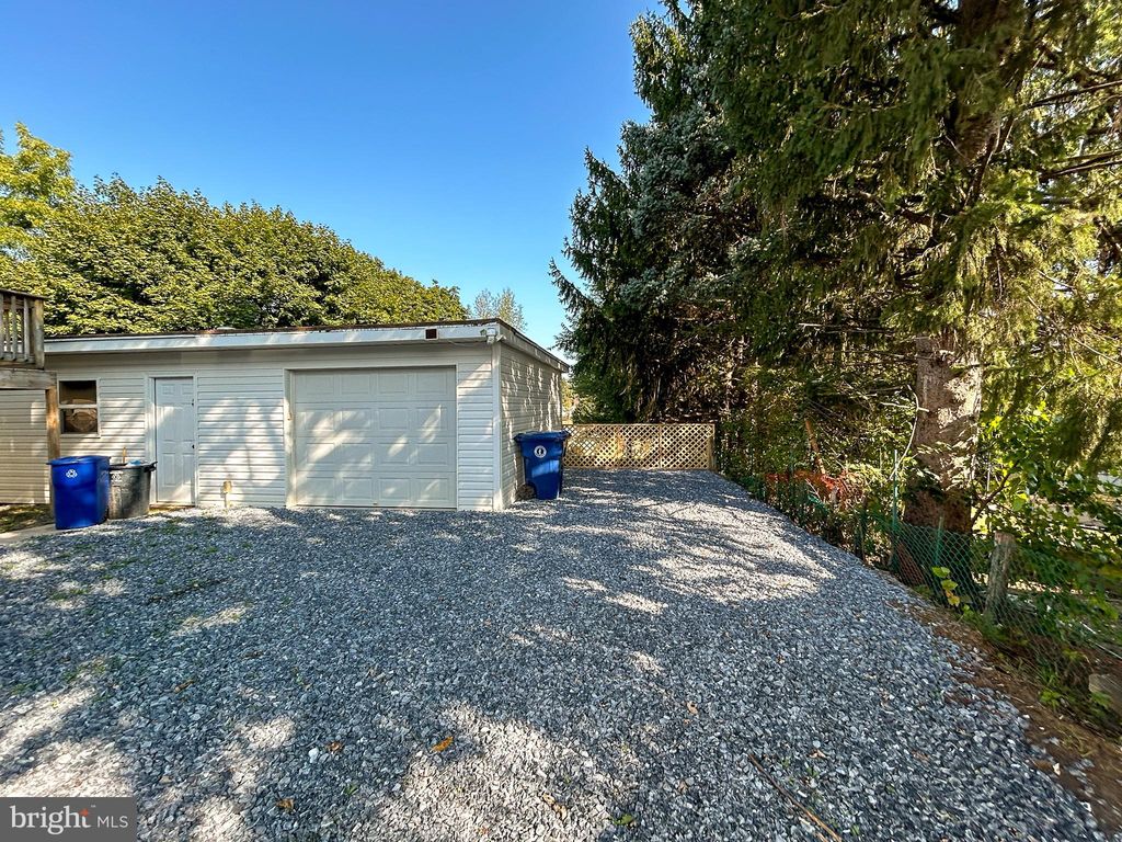 Photo of 6128 Blue Bird Avenue, HARRISBURG, PA 17112 (MLS # PADA2049444)