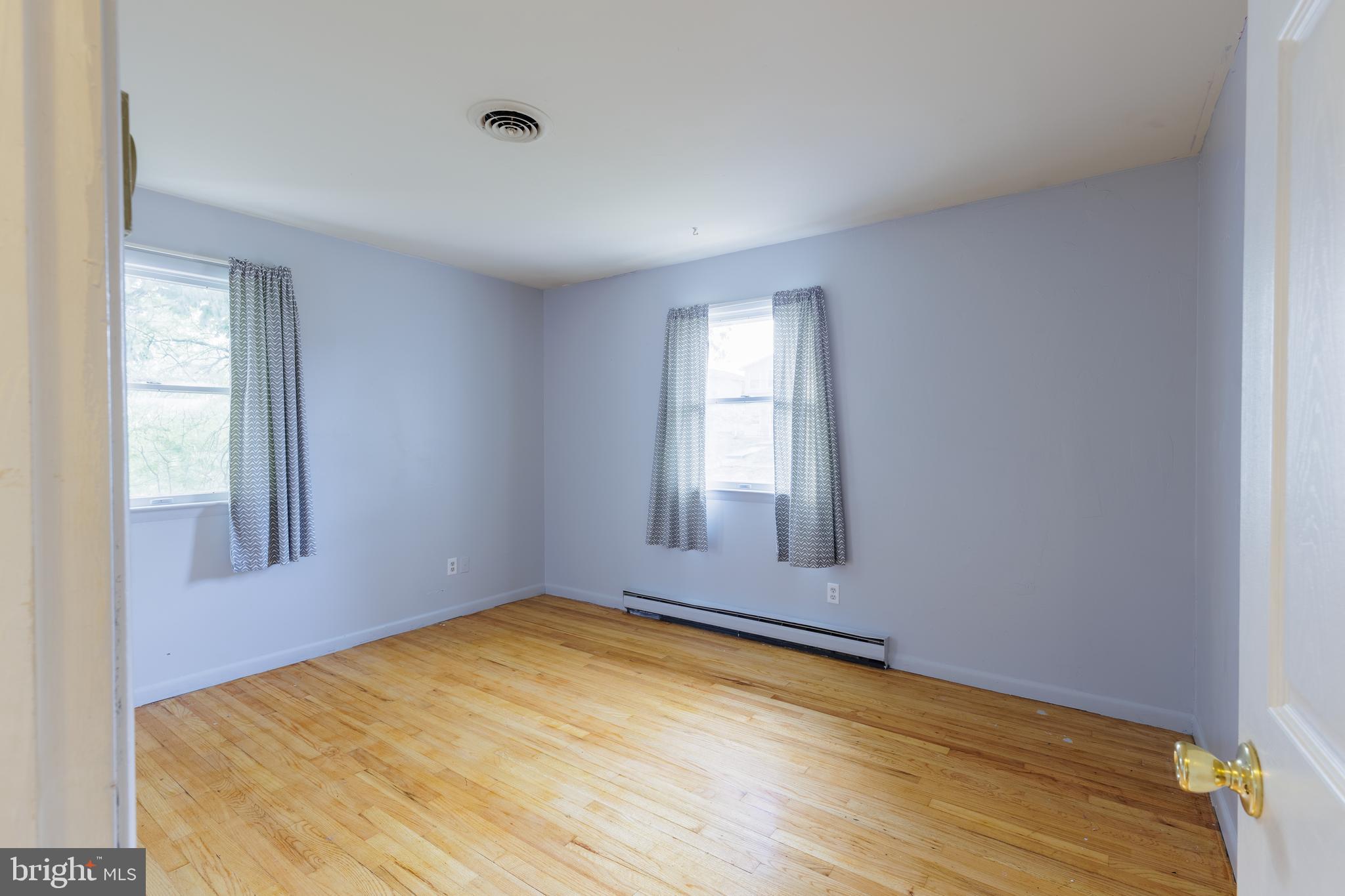 HAGERSTOWN - Residential