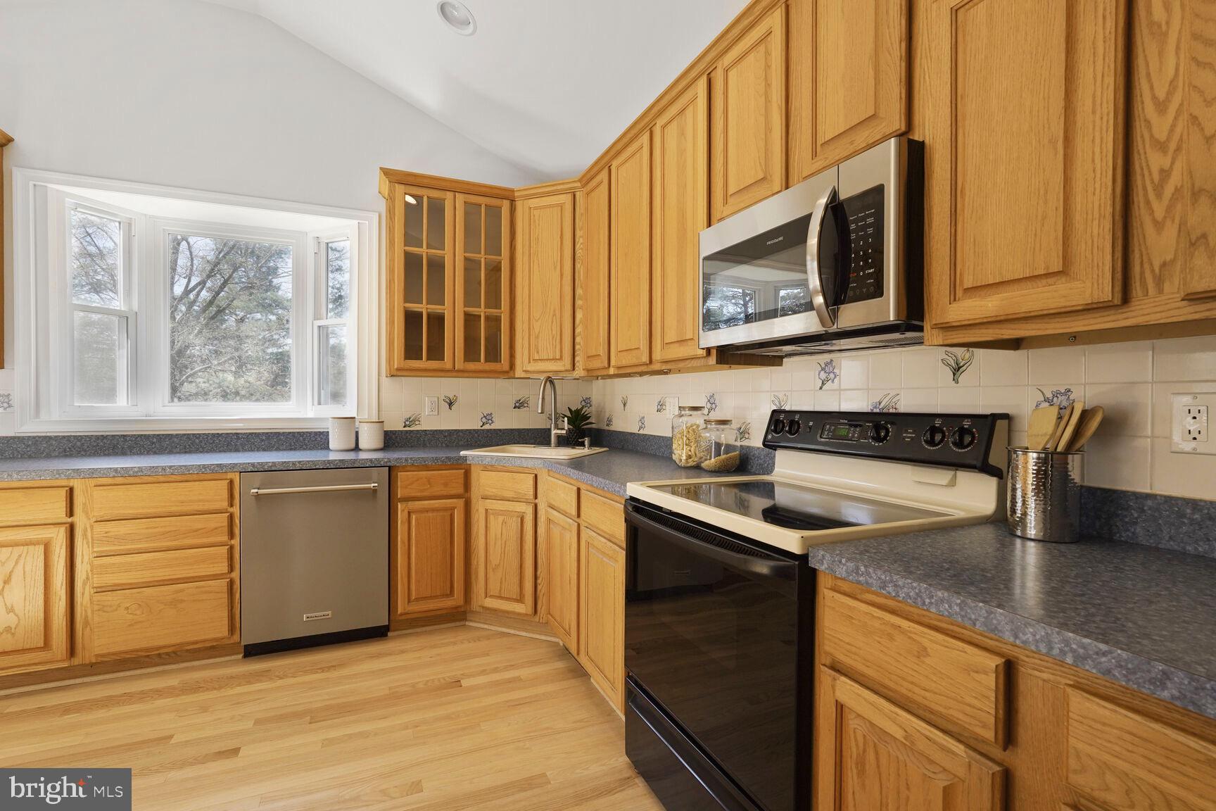 FOX MILL ESTATES 2ND ADD - Residential