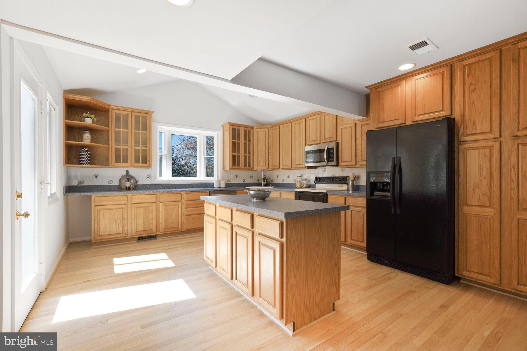 FOX MILL ESTATES 2ND ADD - Residential