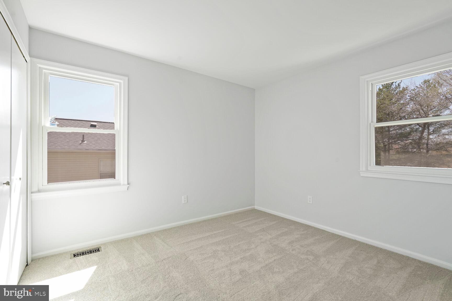 FOX MILL ESTATES 2ND ADD - Residential