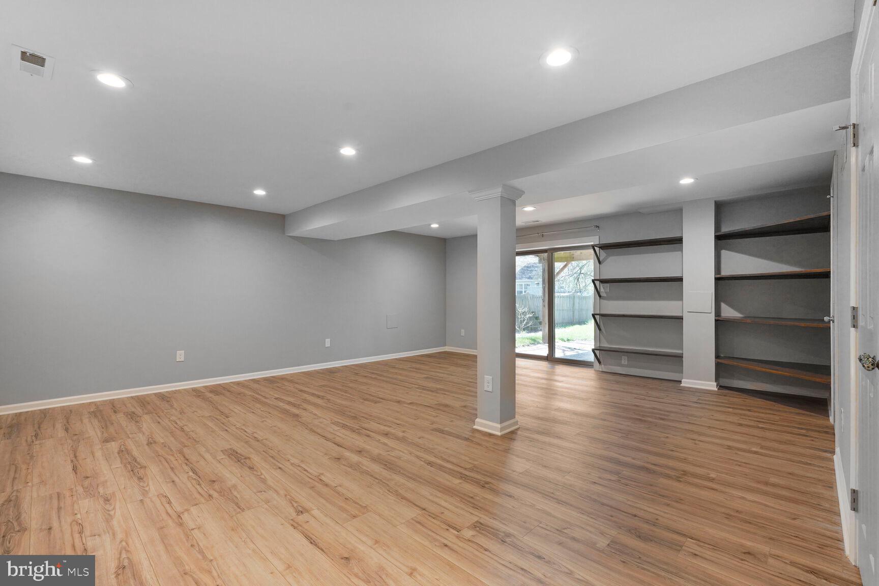 FOX MILL ESTATES 2ND ADD - Residential