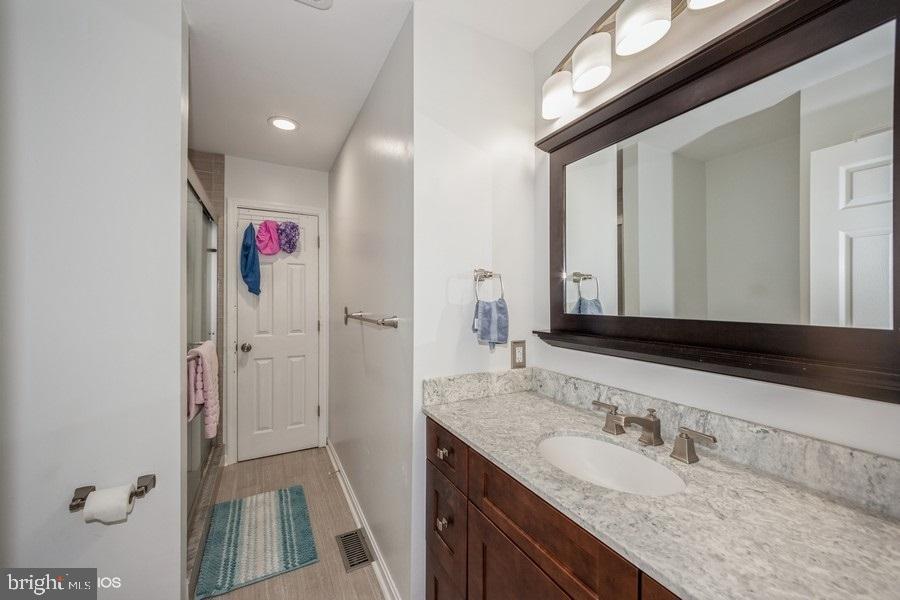 WHITE COVE - Residential