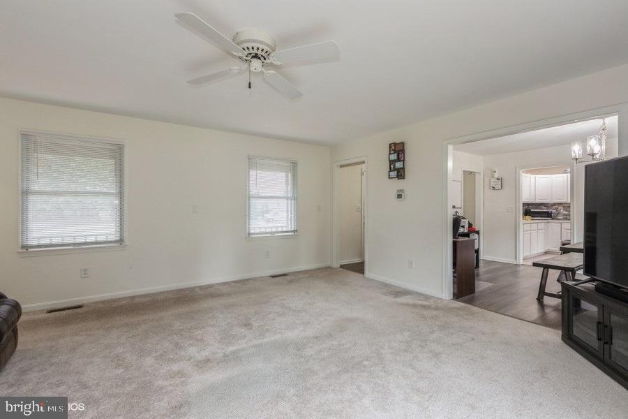 WHITE COVE - Residential