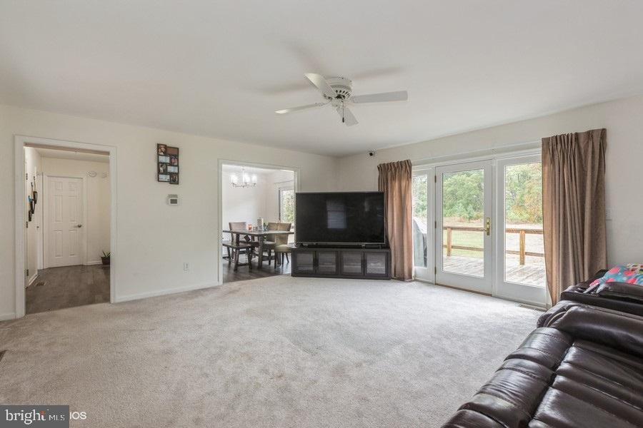 WHITE COVE - Residential