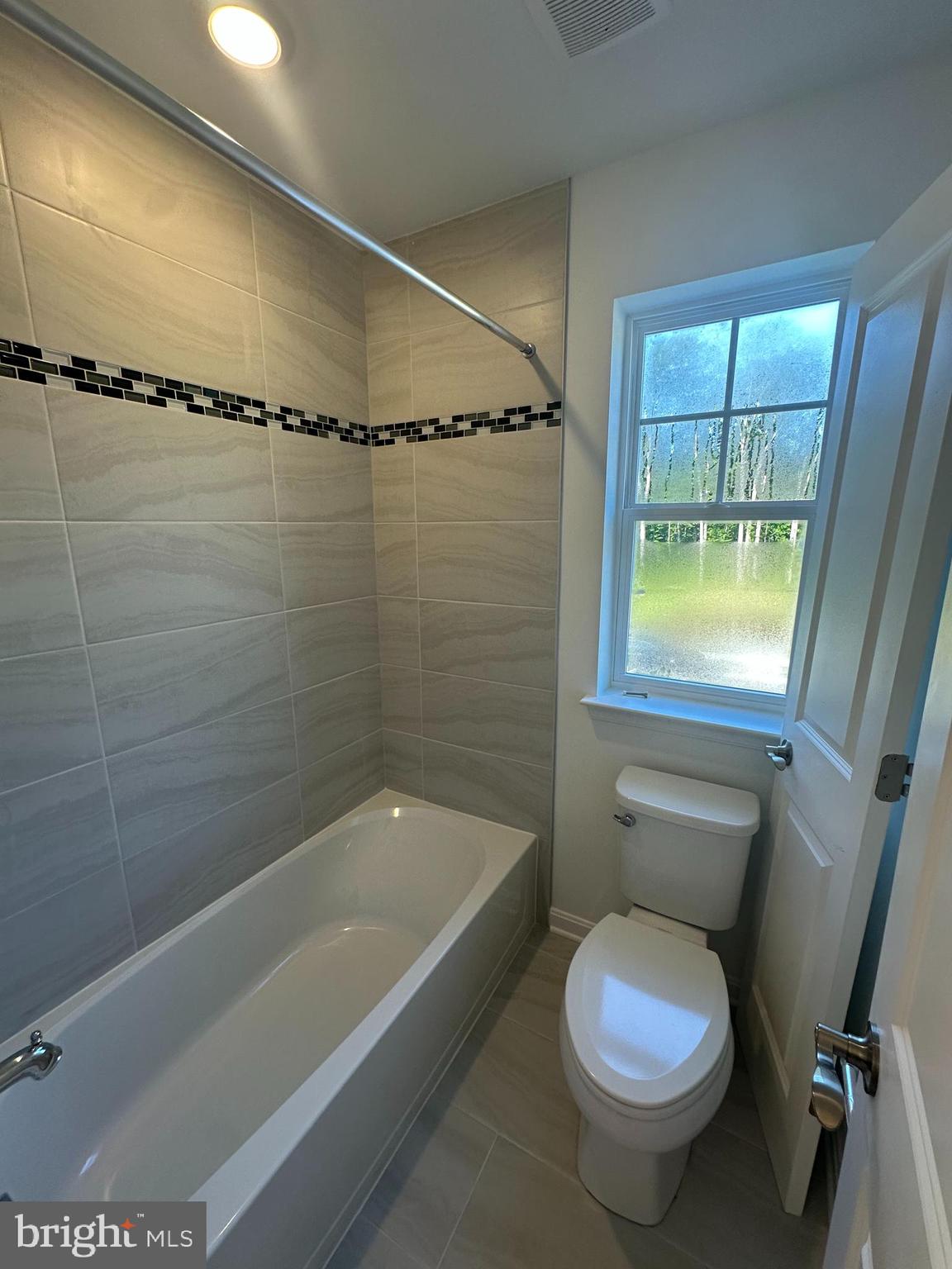 TRIMBLE MEADOWS - Residential