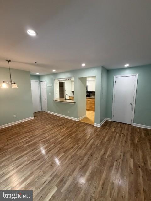 1121 GOVERNOR CIRCLE