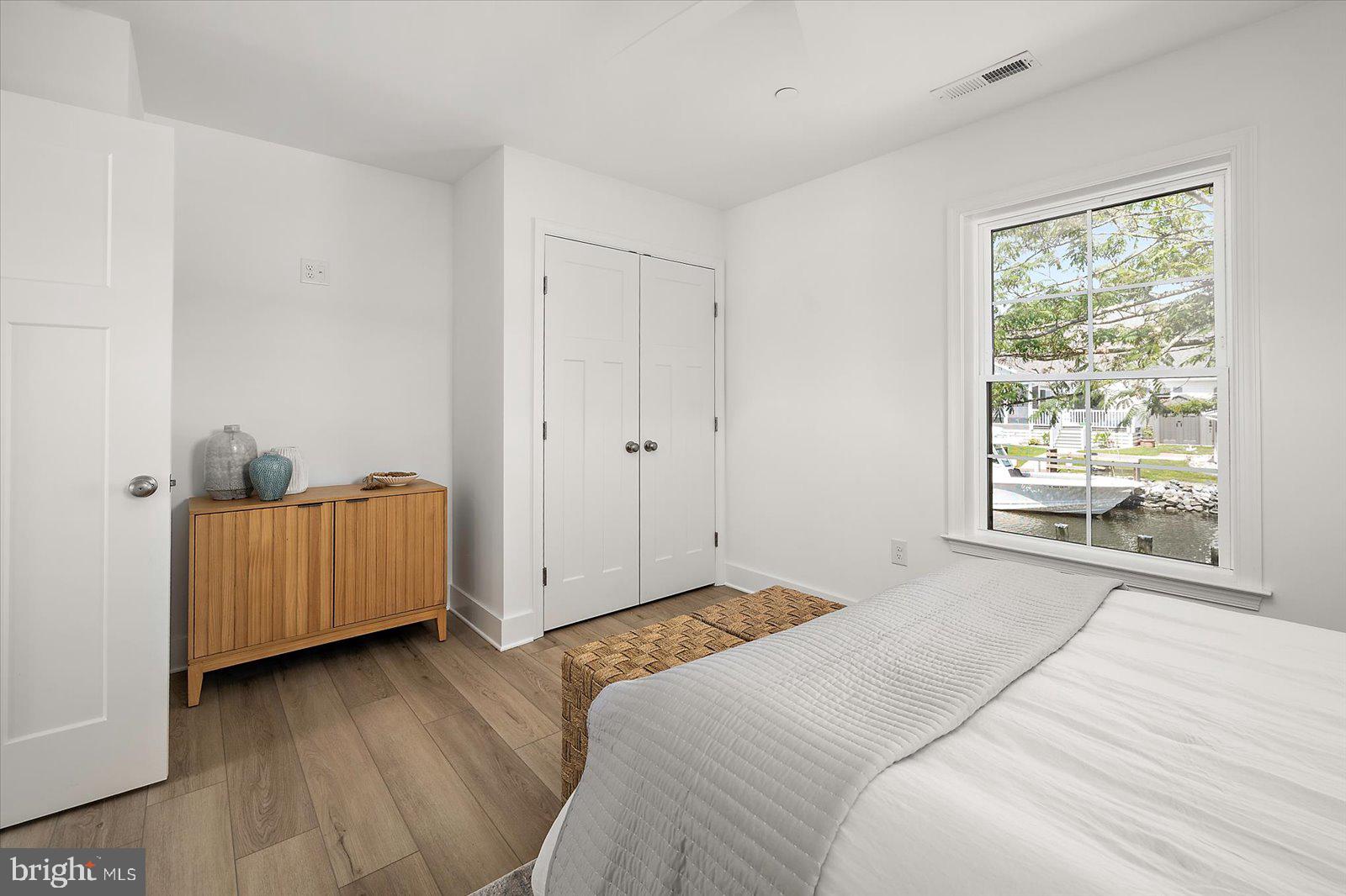 CAPE ISLE OF WIGHT - Residential