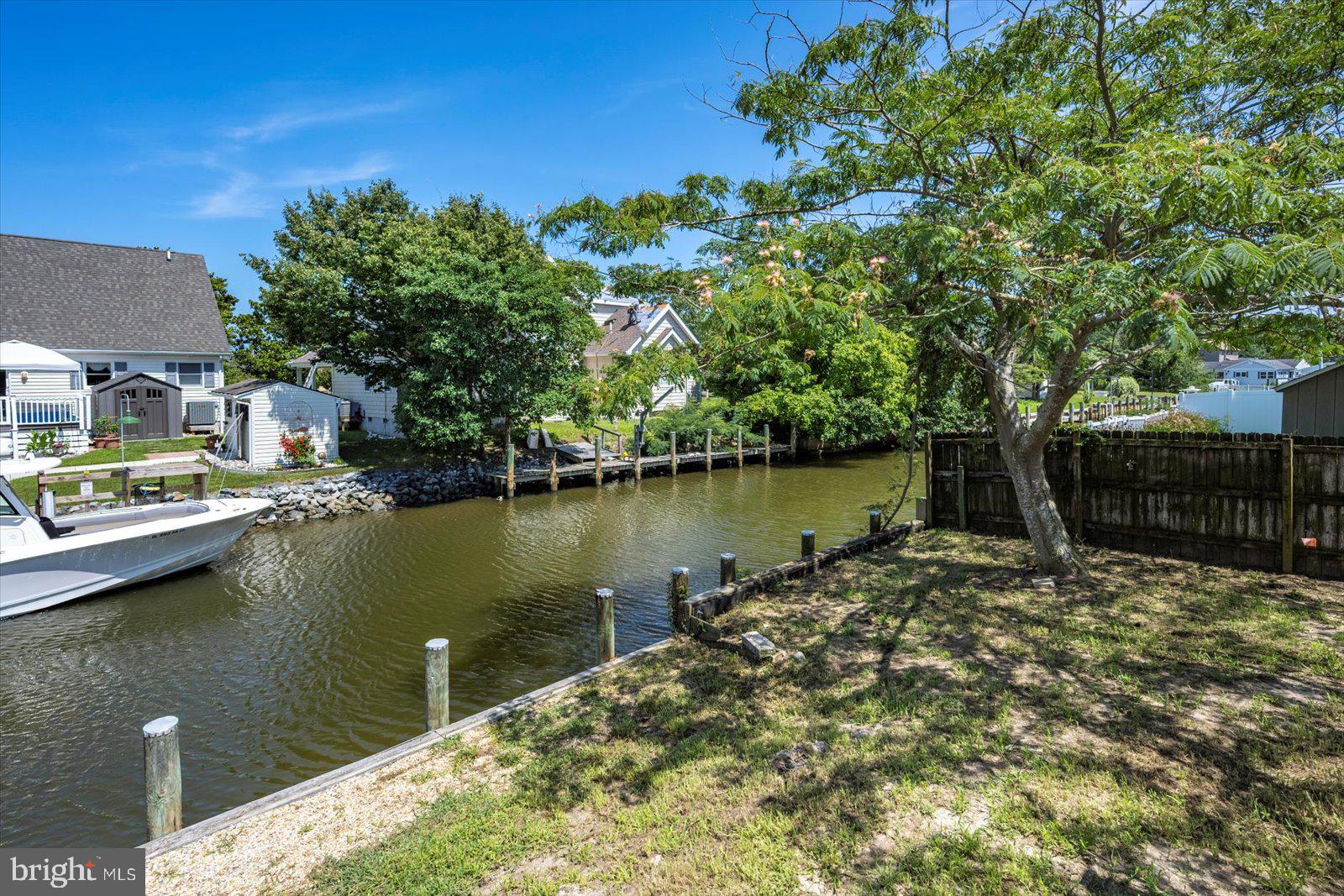 CAPE ISLE OF WIGHT - Residential