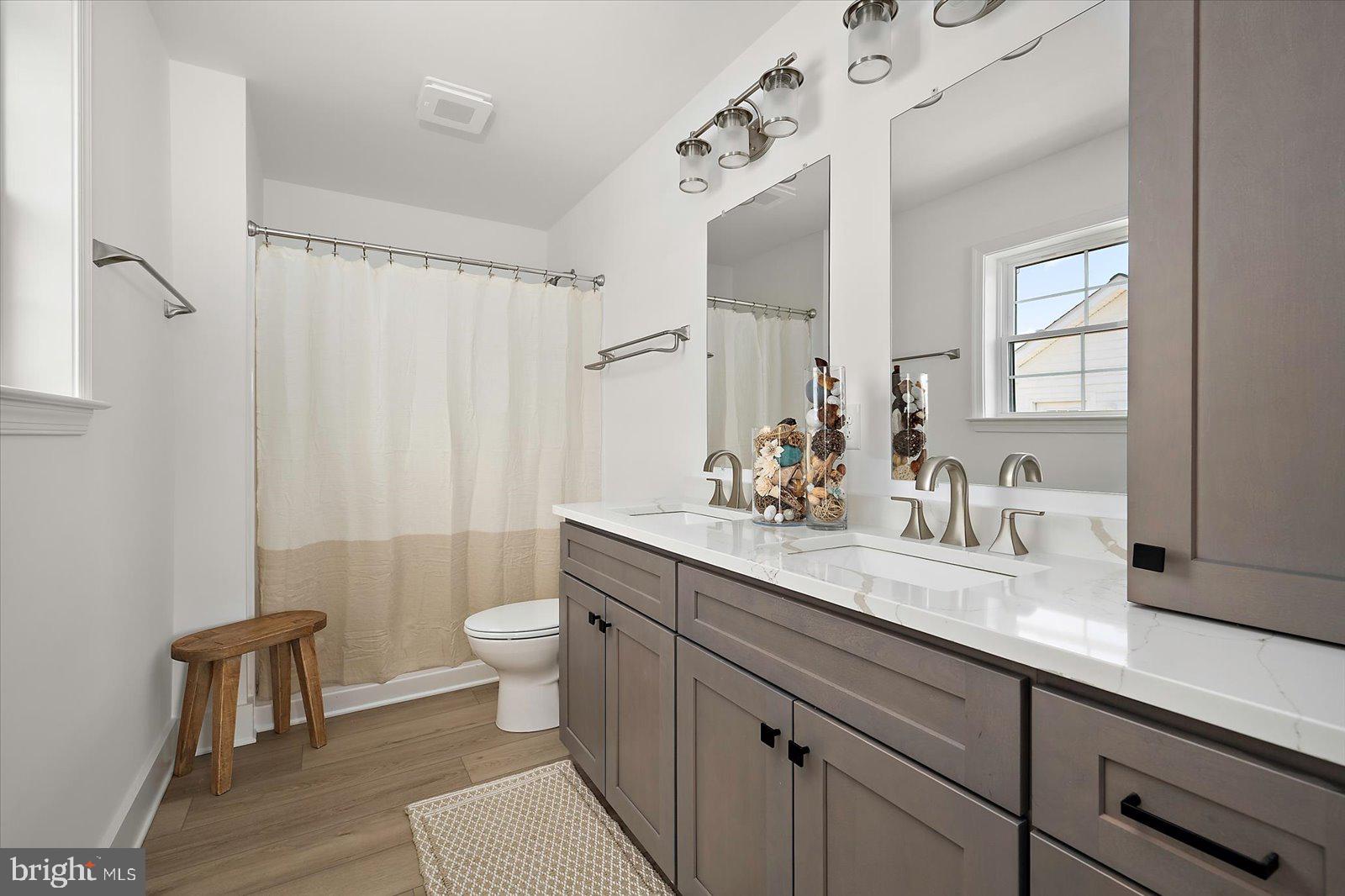 CAPE ISLE OF WIGHT - Residential