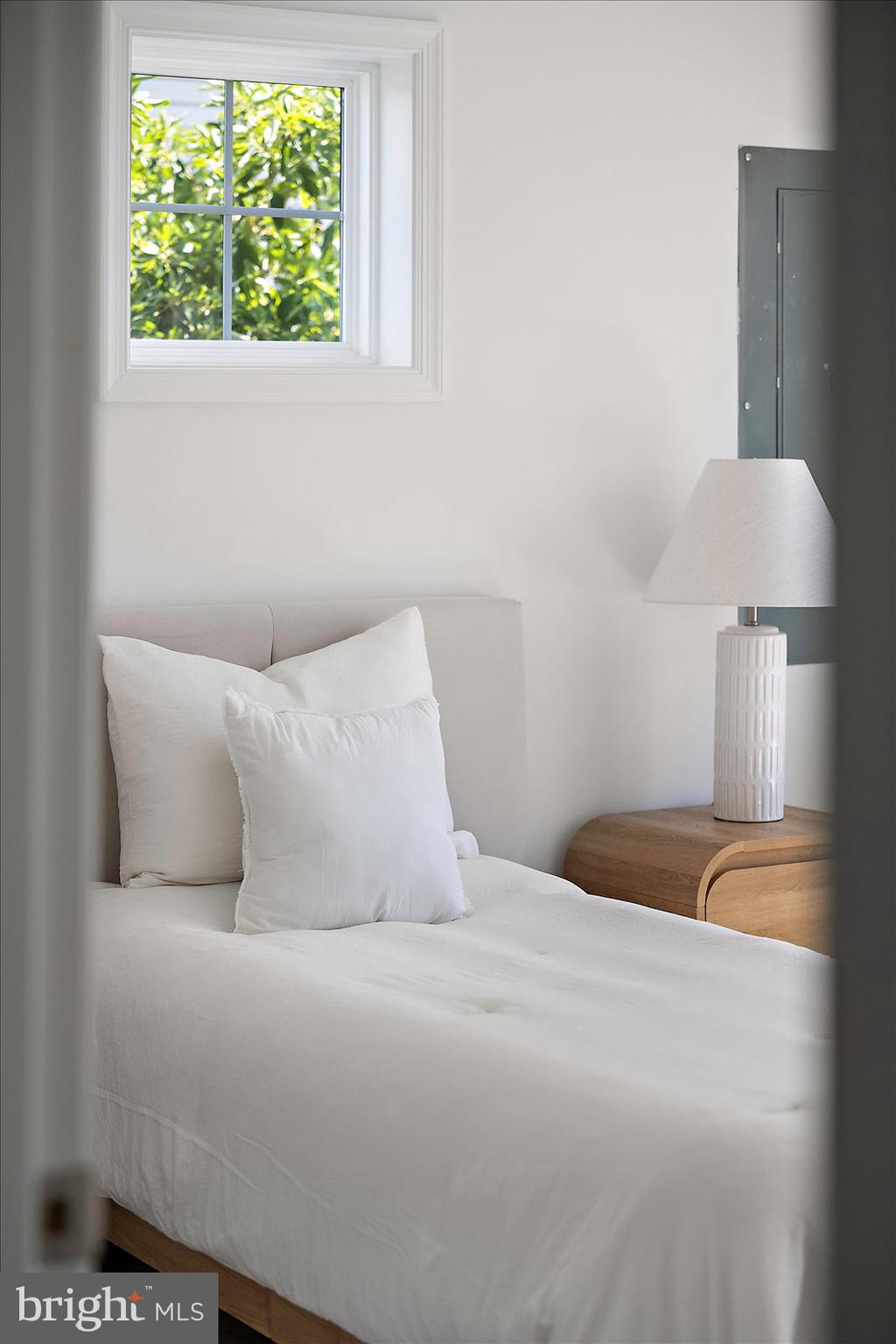 CAPE ISLE OF WIGHT - Residential