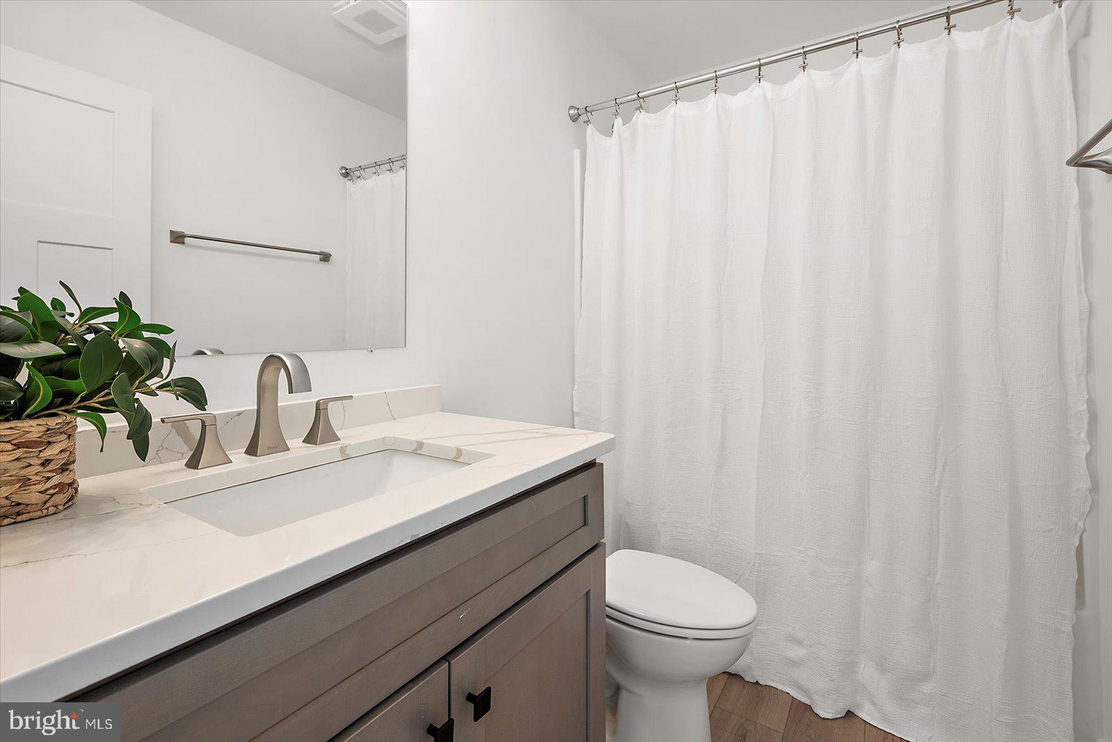 CAPE ISLE OF WIGHT - Residential