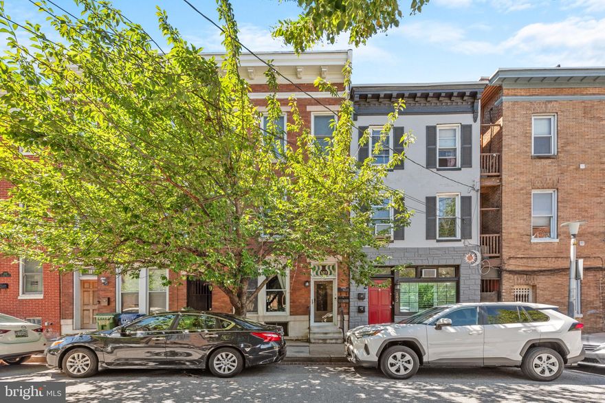 Welcome to your new home! This delightful 1 bedroom, 1 bath apartment is located in the vibrant and sought-after Federal Hill neighborhood. Recently renovated in 2023. Featuring an open floor plan, this space is perfect for modern living and entertaining. The kitchen boasts stunning granite countertops and ample cabinet space.

You'll love the abundance of natural light that floods the apartment, highlighting the beautiful wood floors throughout. An additional room provides a versatile space that can be used as a home office.

This apartment is ready for move-in on September 15th, offering you the perfect opportunity to settle in and enjoy all that Federal Hill has to offer. Don’t miss out on this fantastic living space! Unit does not come furnished.