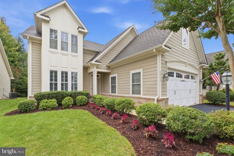 Photo of 20523 Crescent Pointe Place, ASHBURN, VA 20147 (MLS # VALO2137244)