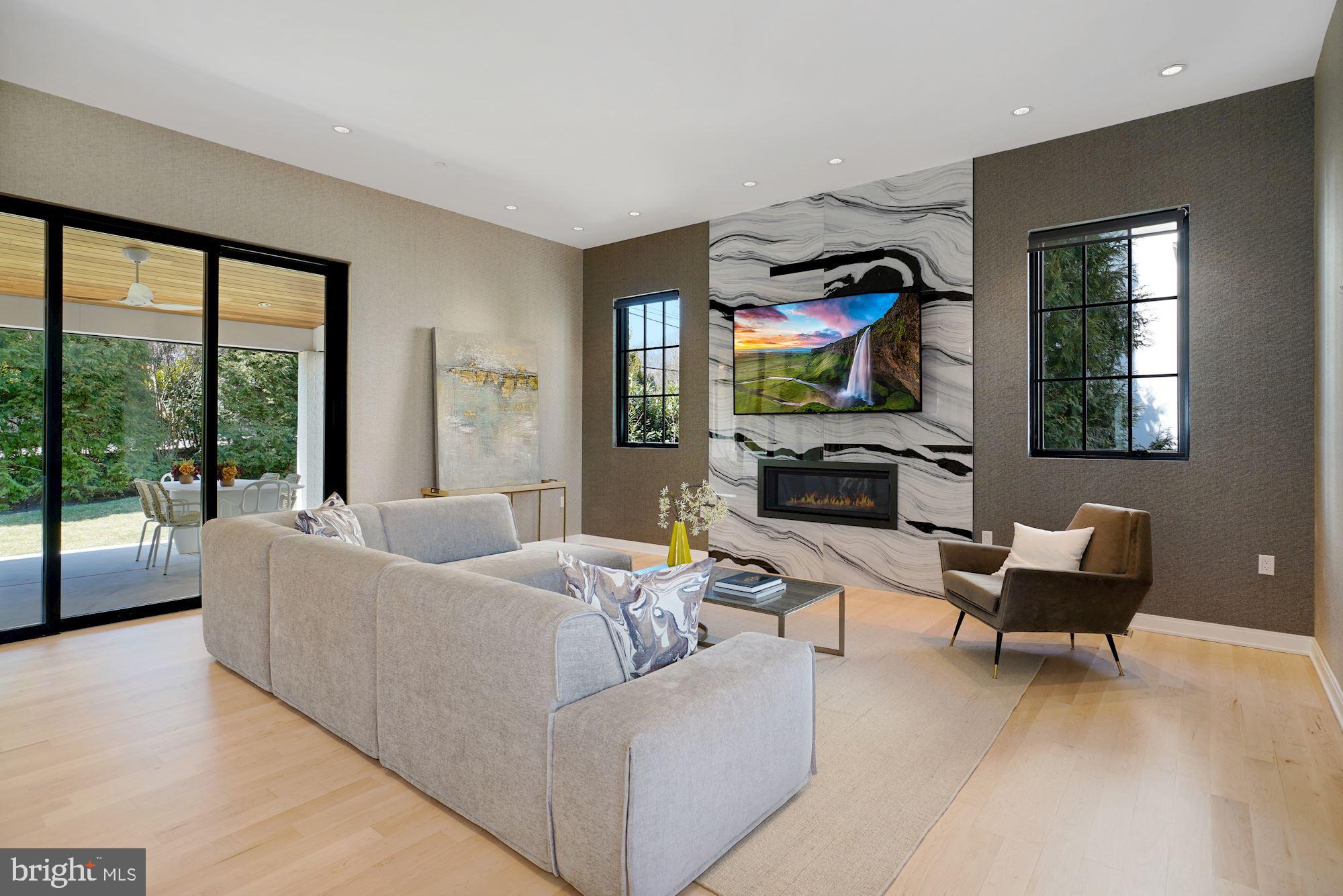 PHILLIPS PARK - Residential