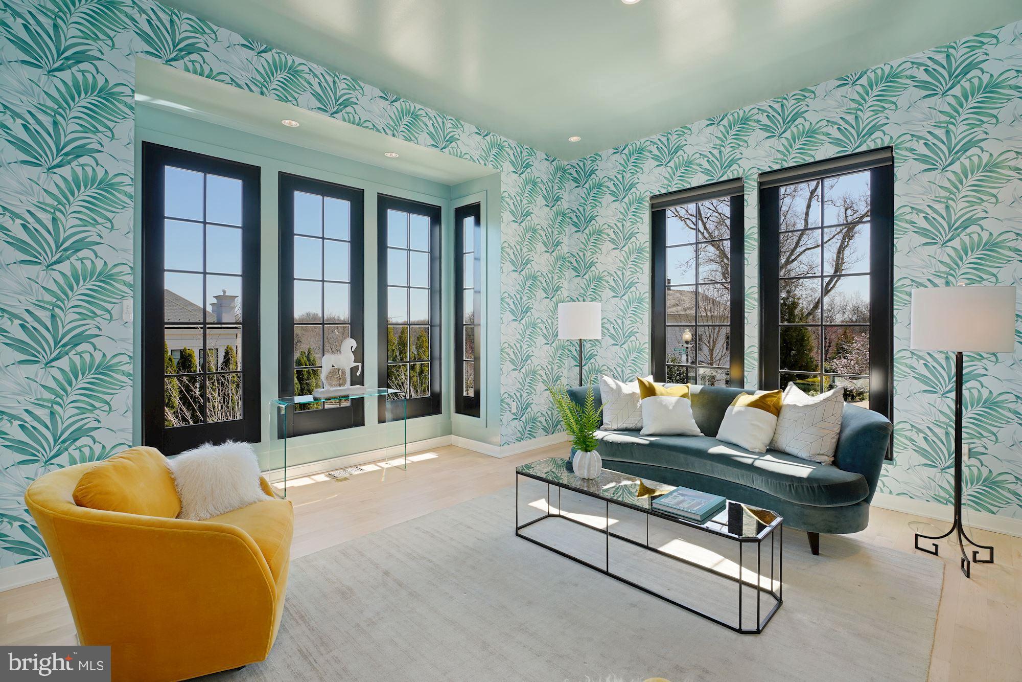 PHILLIPS PARK - Residential